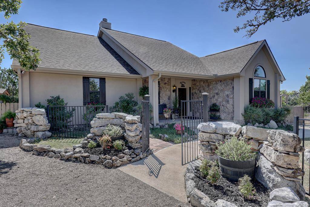 Hunt, TX 78025,285 Overland Trail