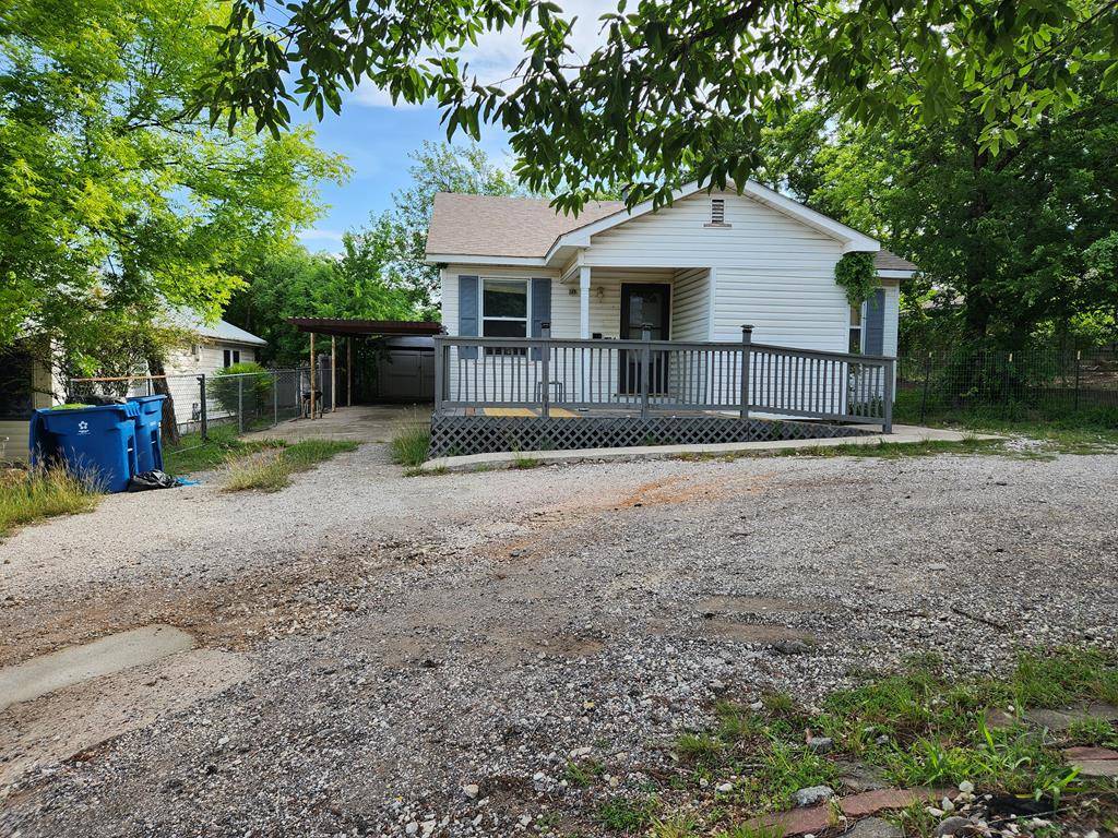 Kerrville, TX 78028,724 Wheless Ave