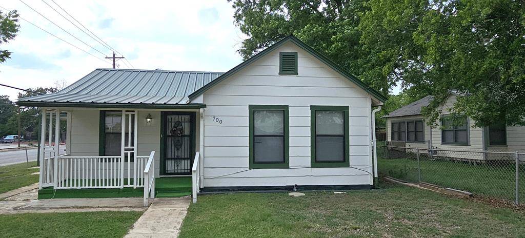 Kerrville, TX 78028,700 Clay St