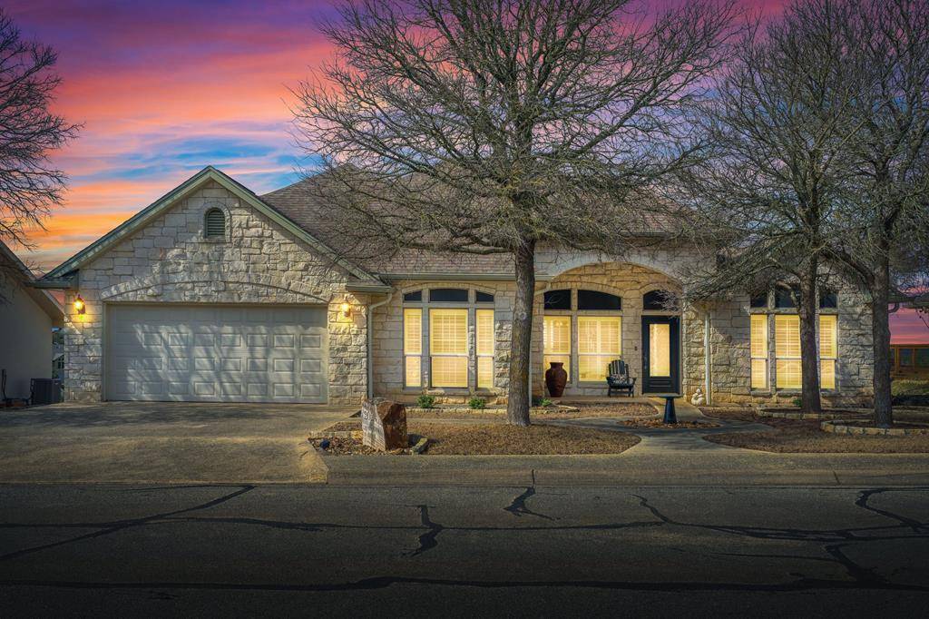 Kerrville, TX 78028,2024 Crown View Dr