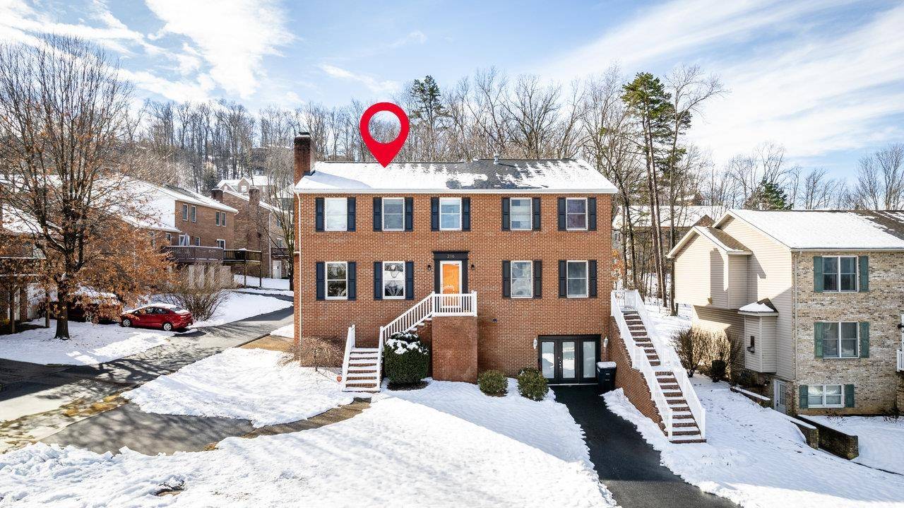 Harrisonburg, VA 22801,216 EMERALD DR