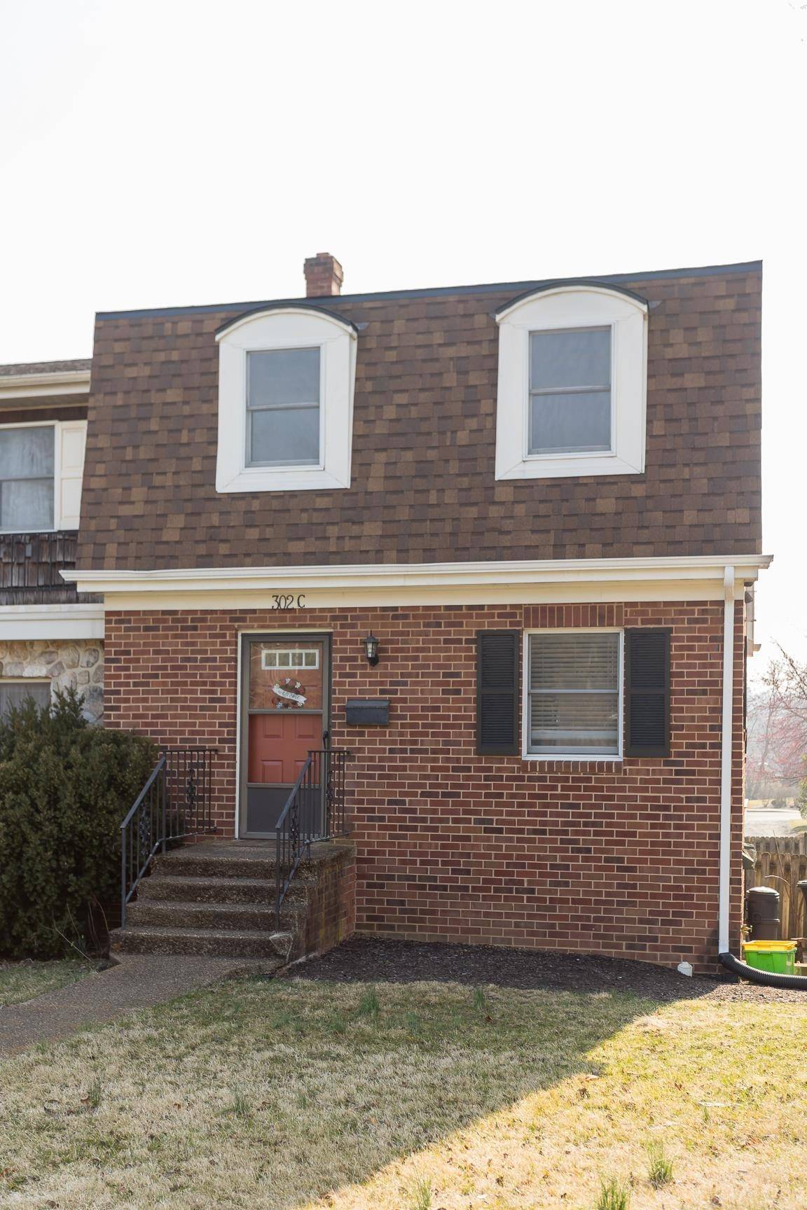 Harrisonburg, VA 22802,302 S DOGWOOD DR S #c