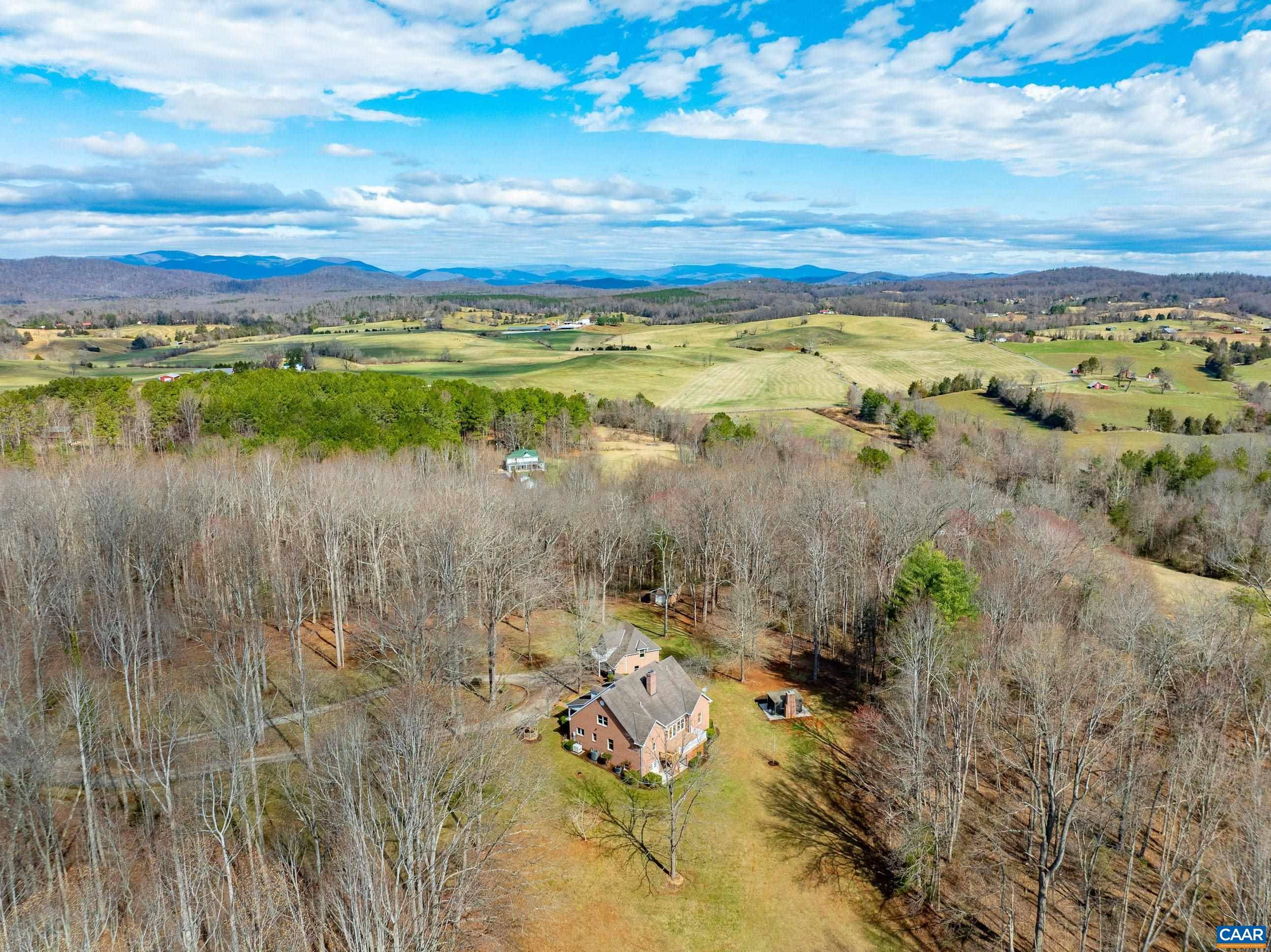 Reva, VA 22735,5077 HOOVER RD W