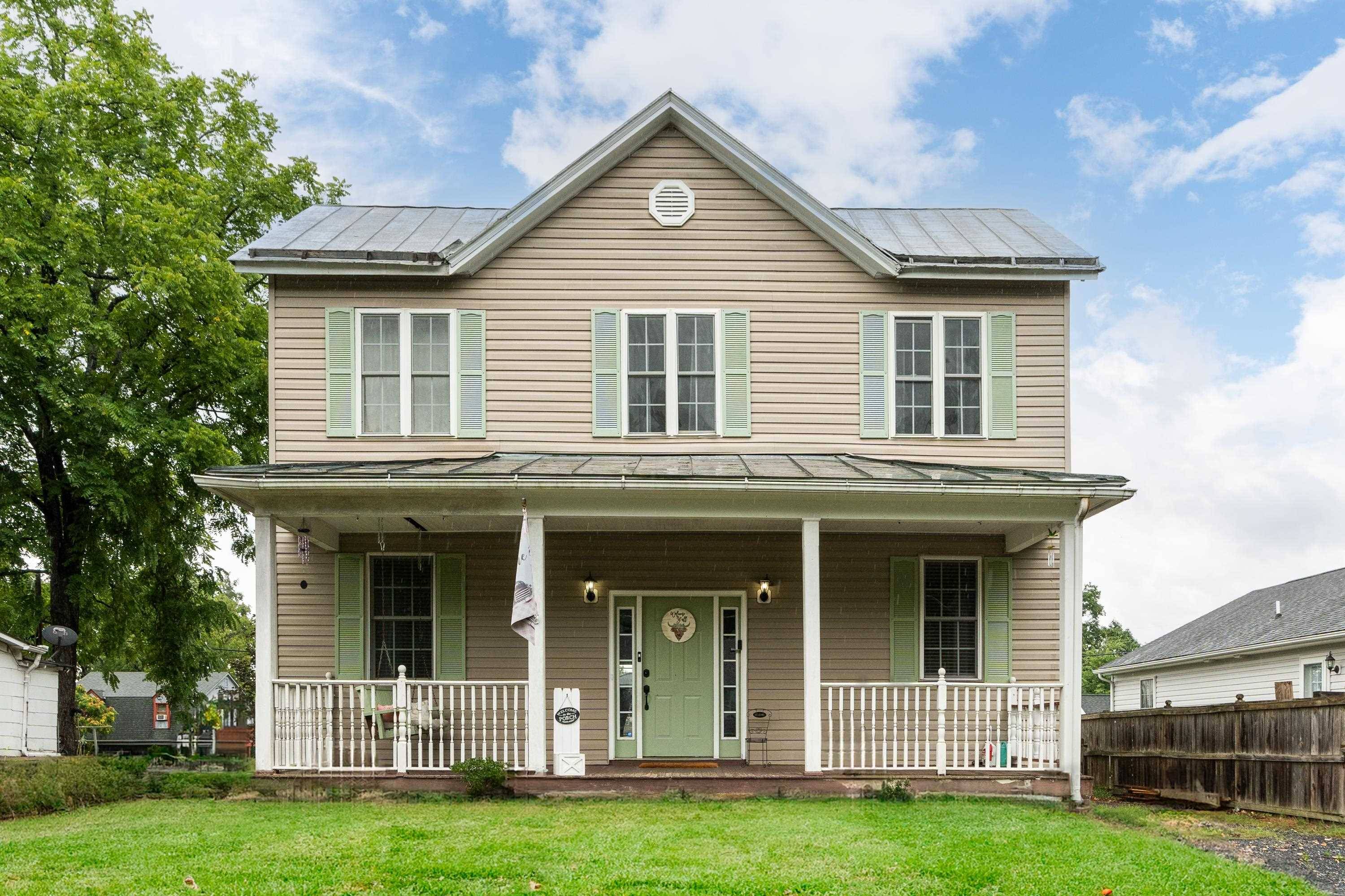 Waynesboro, VA 22980,1421 5TH ST
