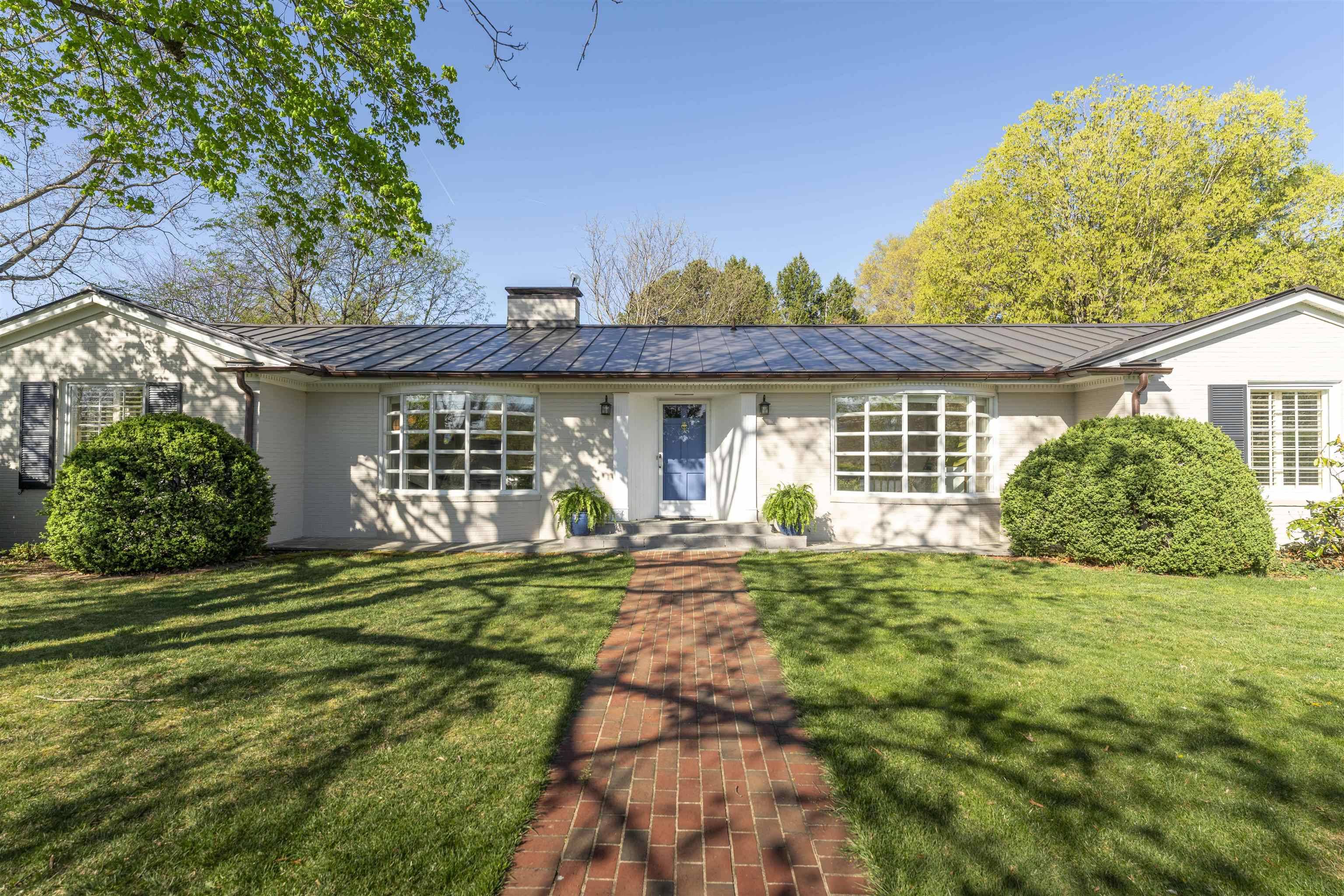 Waynesboro, VA 22980,1011 FAIRWAY DR