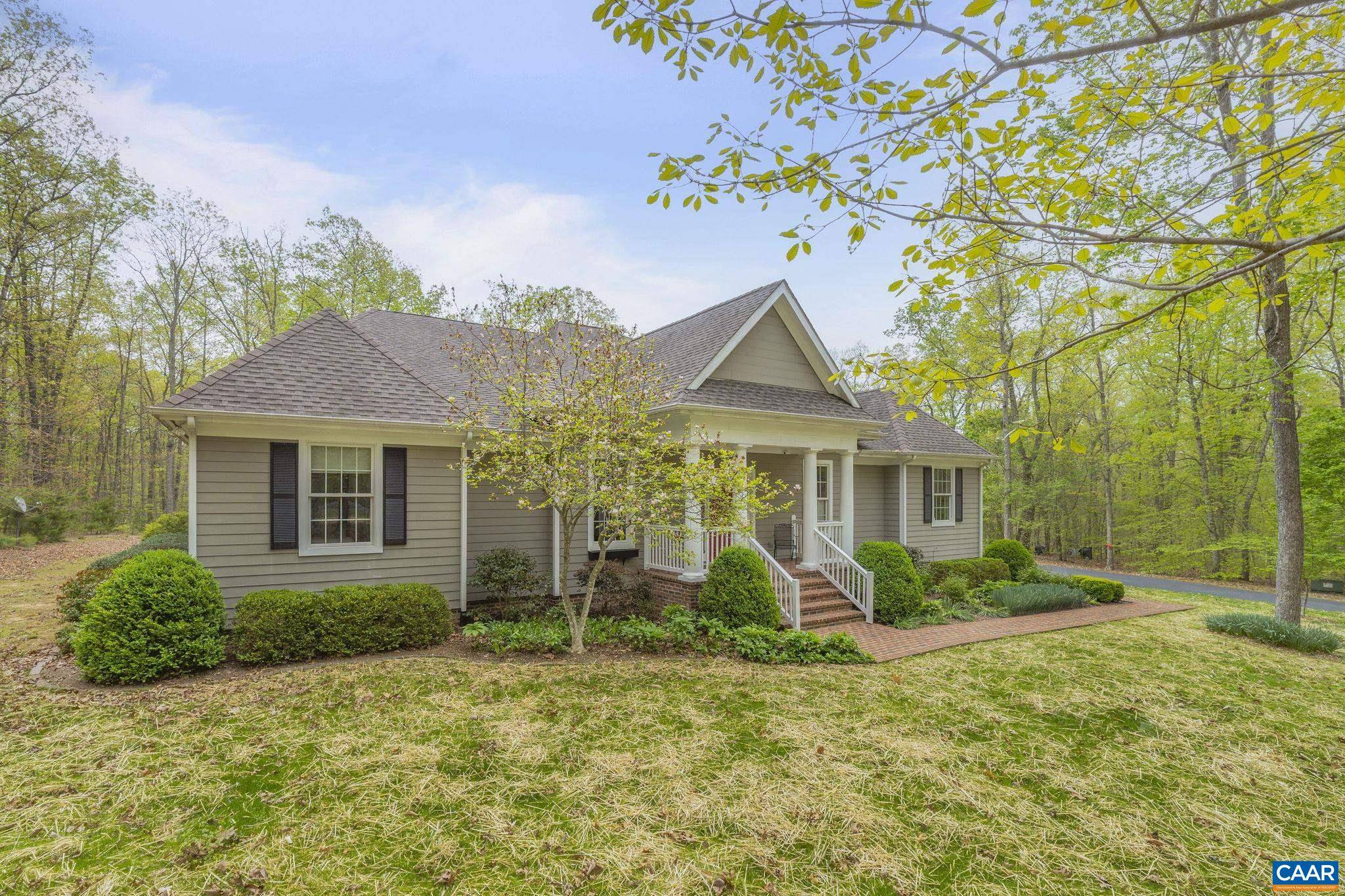 Troy, VA 22974,451 WALNUT VIEW DR