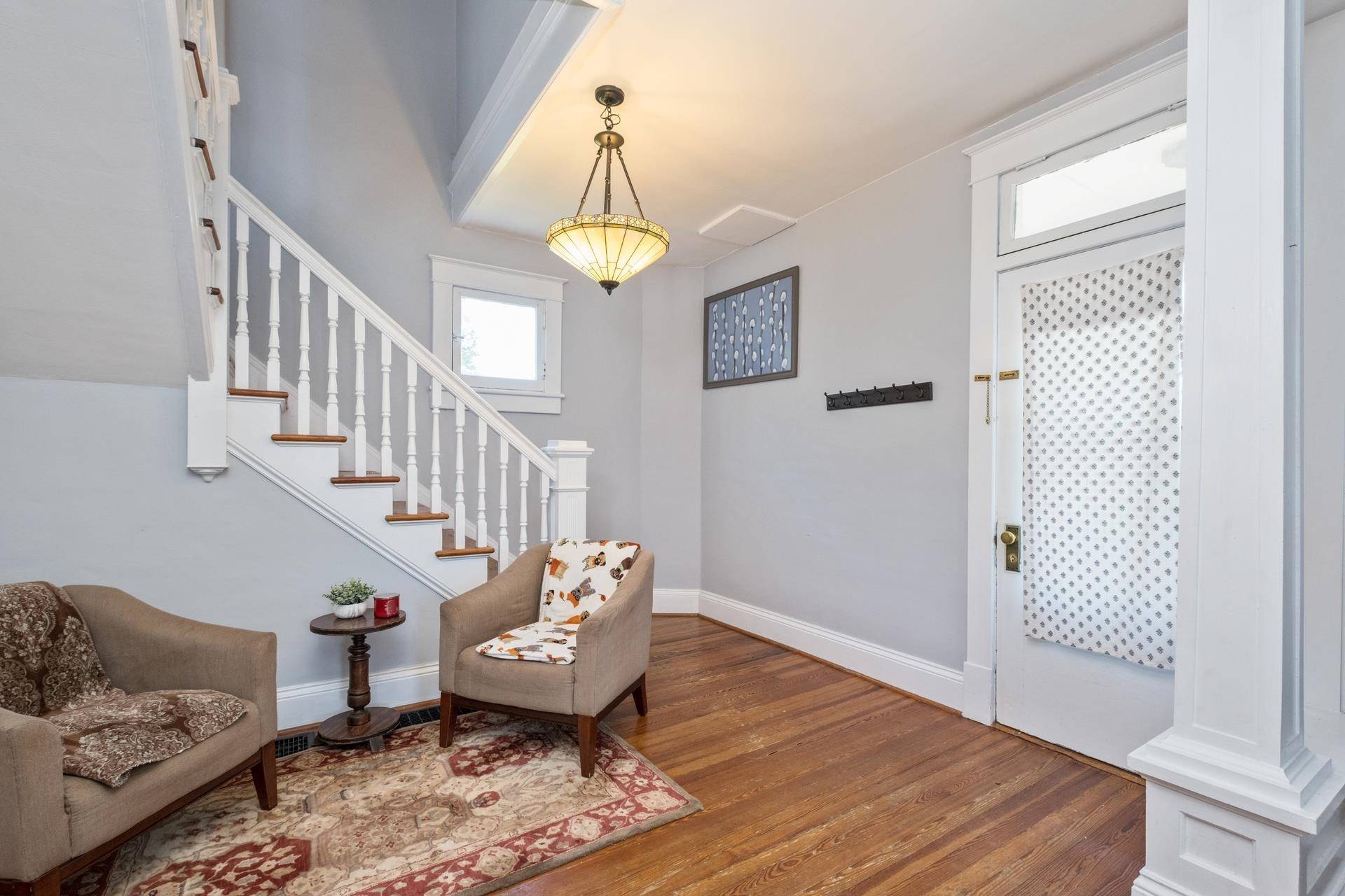 Staunton, VA 24401,105 LAKE AVE