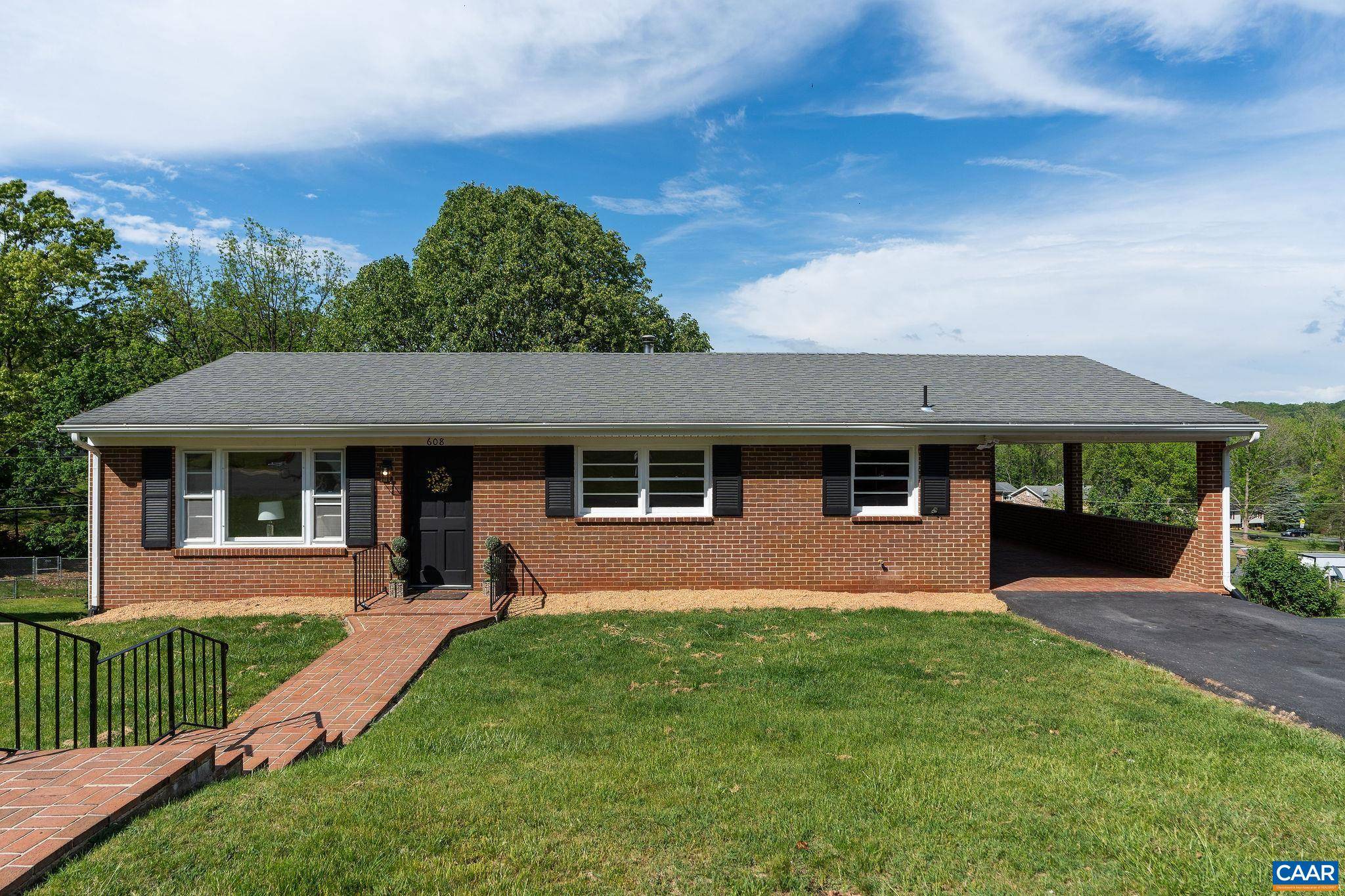 Staunton, VA 24401,608 DAVID ST