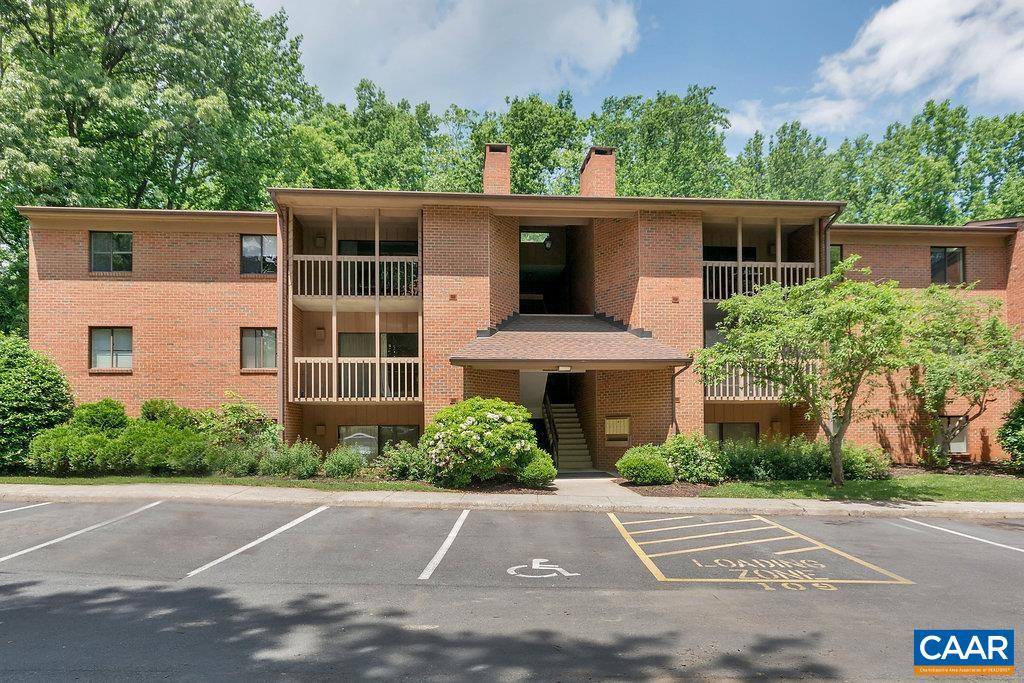 Charlottesville, VA 22901,103 TURTLE CREEK RD #10