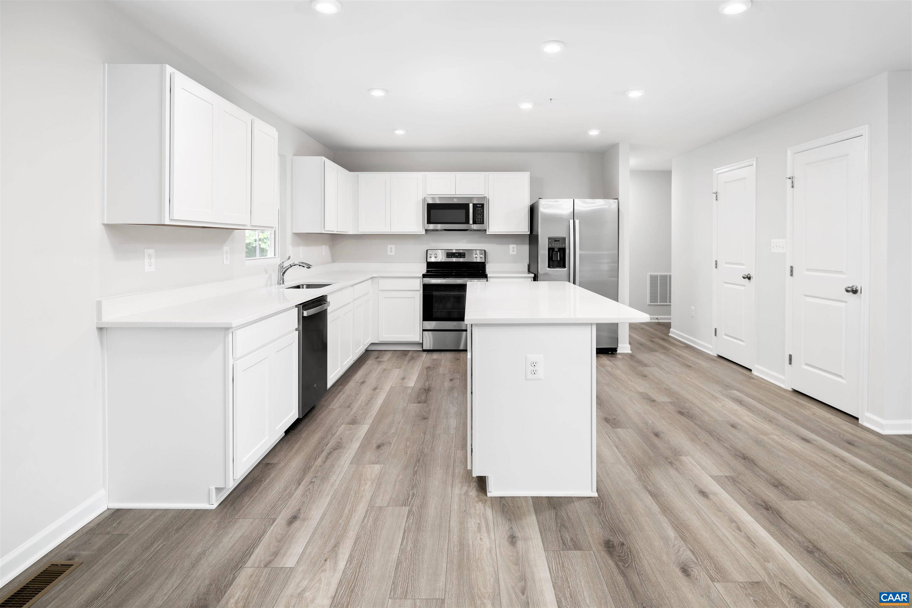 Barboursville, VA 22923,95 EVERGLADES RD