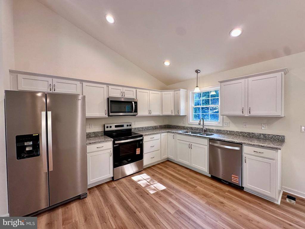 Reva, VA 22735,23 ARRINGTON MOUNTAIN RD