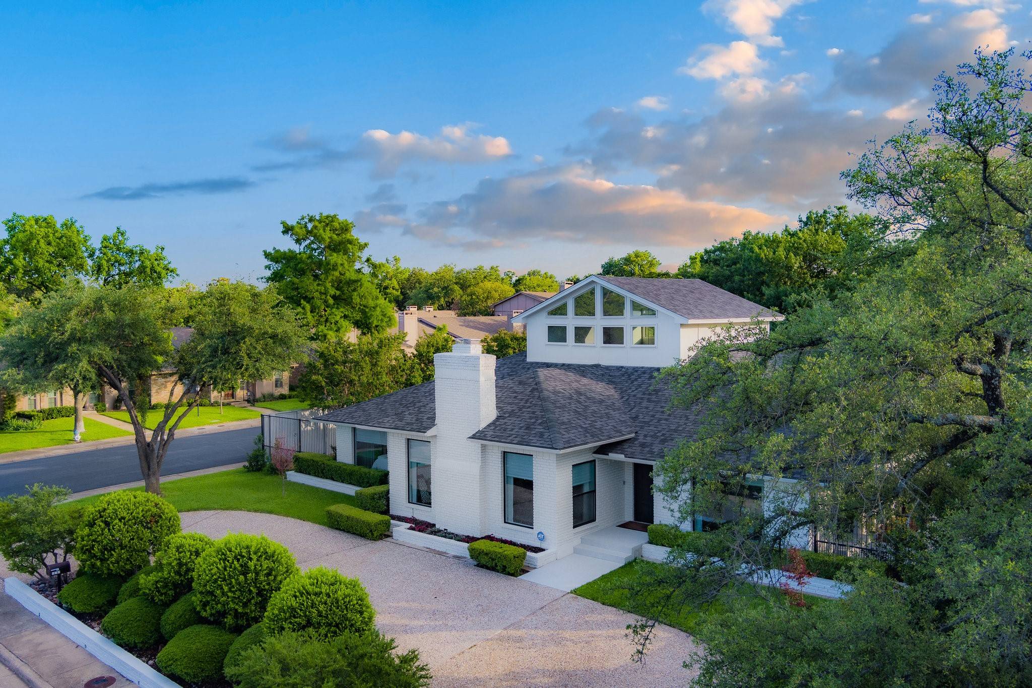 Dallas, TX 75230,10801 Branch Oaks CIR