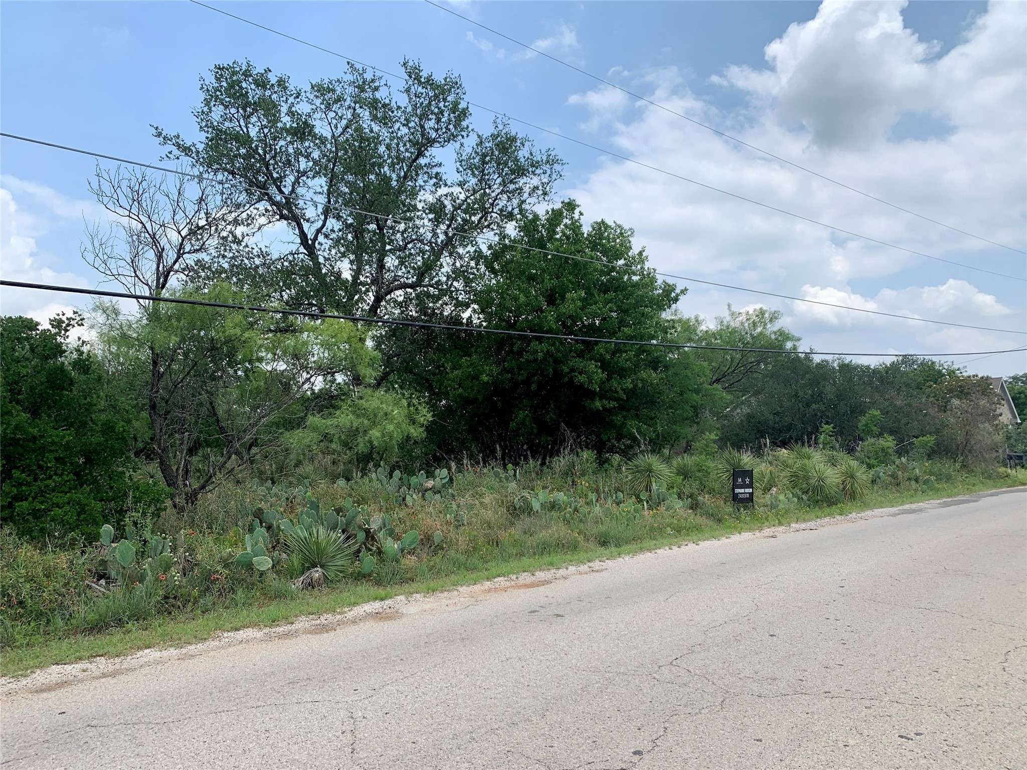 Granite Shoals, TX 78654,987 & 988 Maple DR W