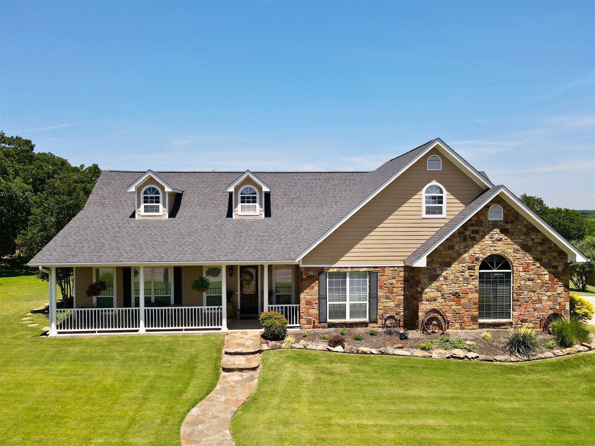 Bowie, TX 76230,1602 Jefferson ST