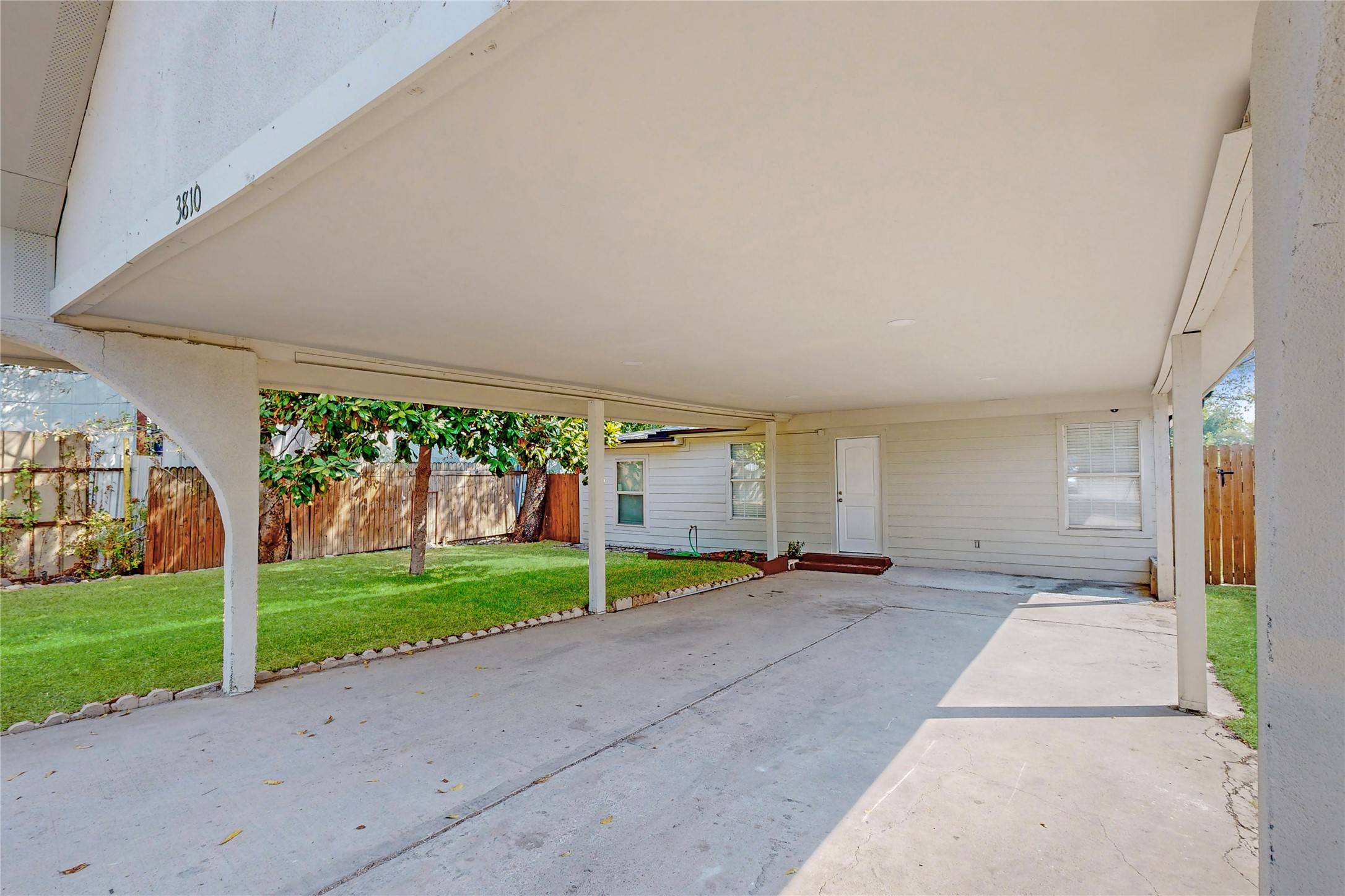 Dallas, TX 75216,3810 Cotton LN