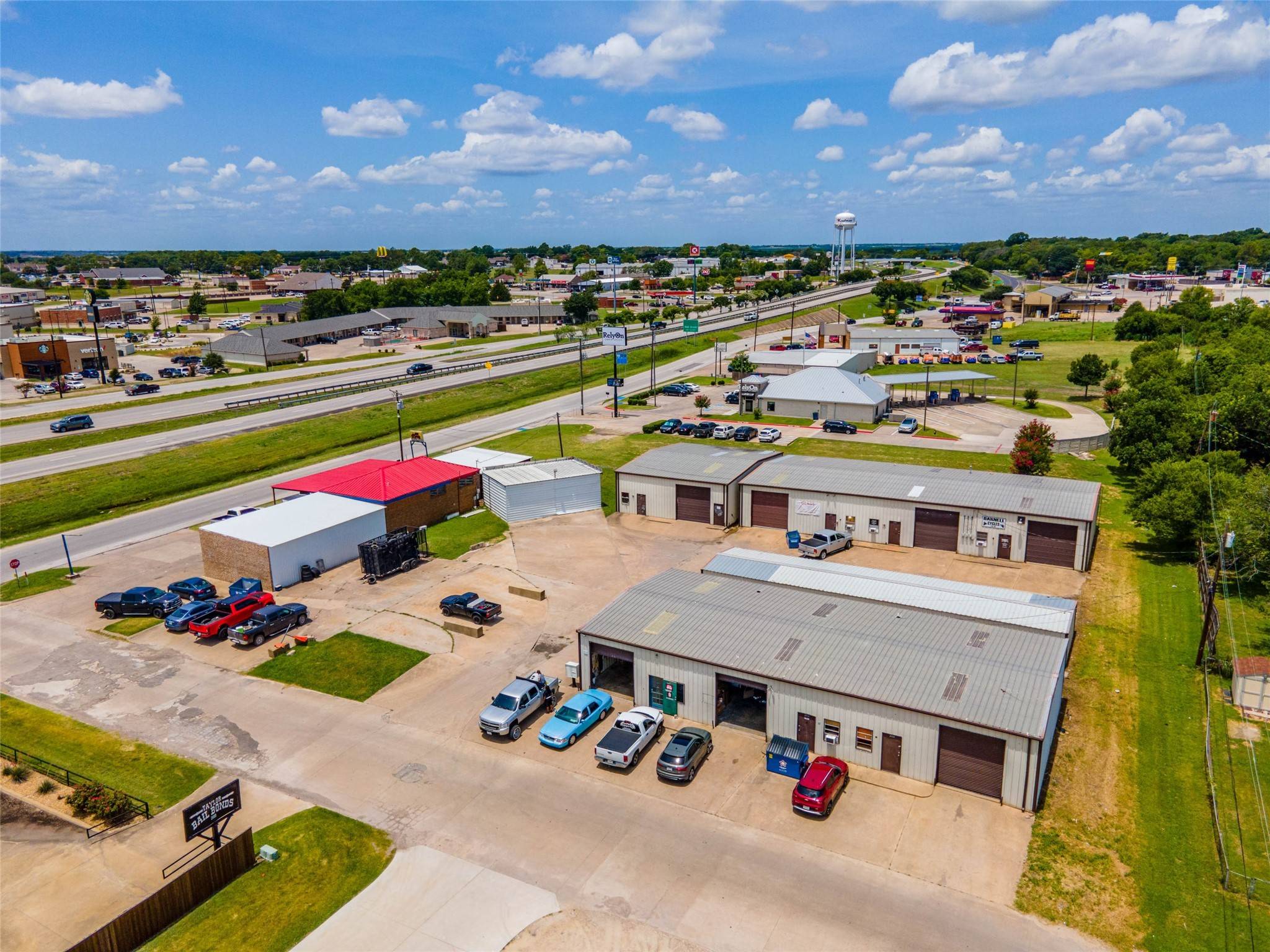 Kaufman, TX 75142,2000 Front ST #2000