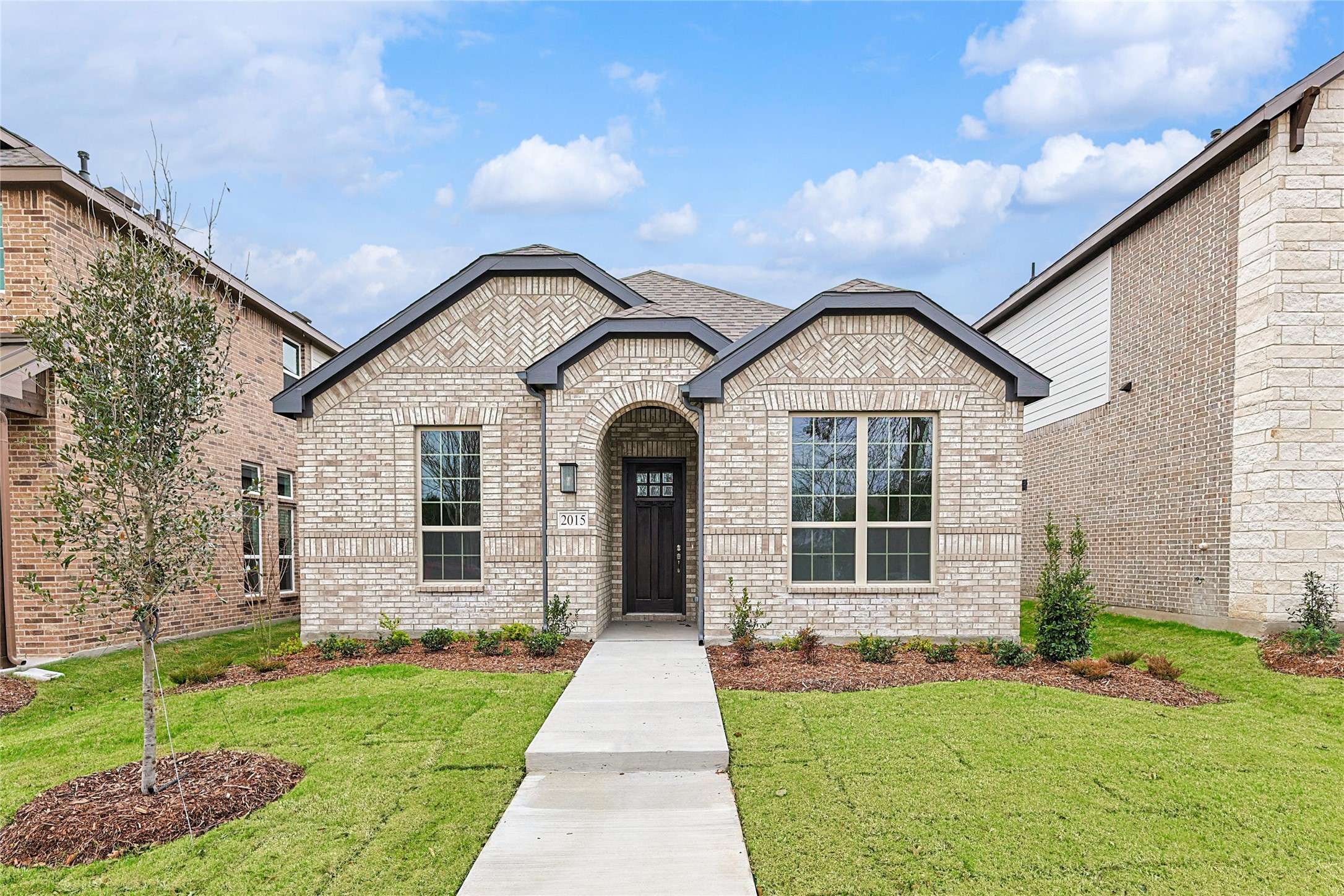 Garland, TX 76042,2015 Sherwood DR
