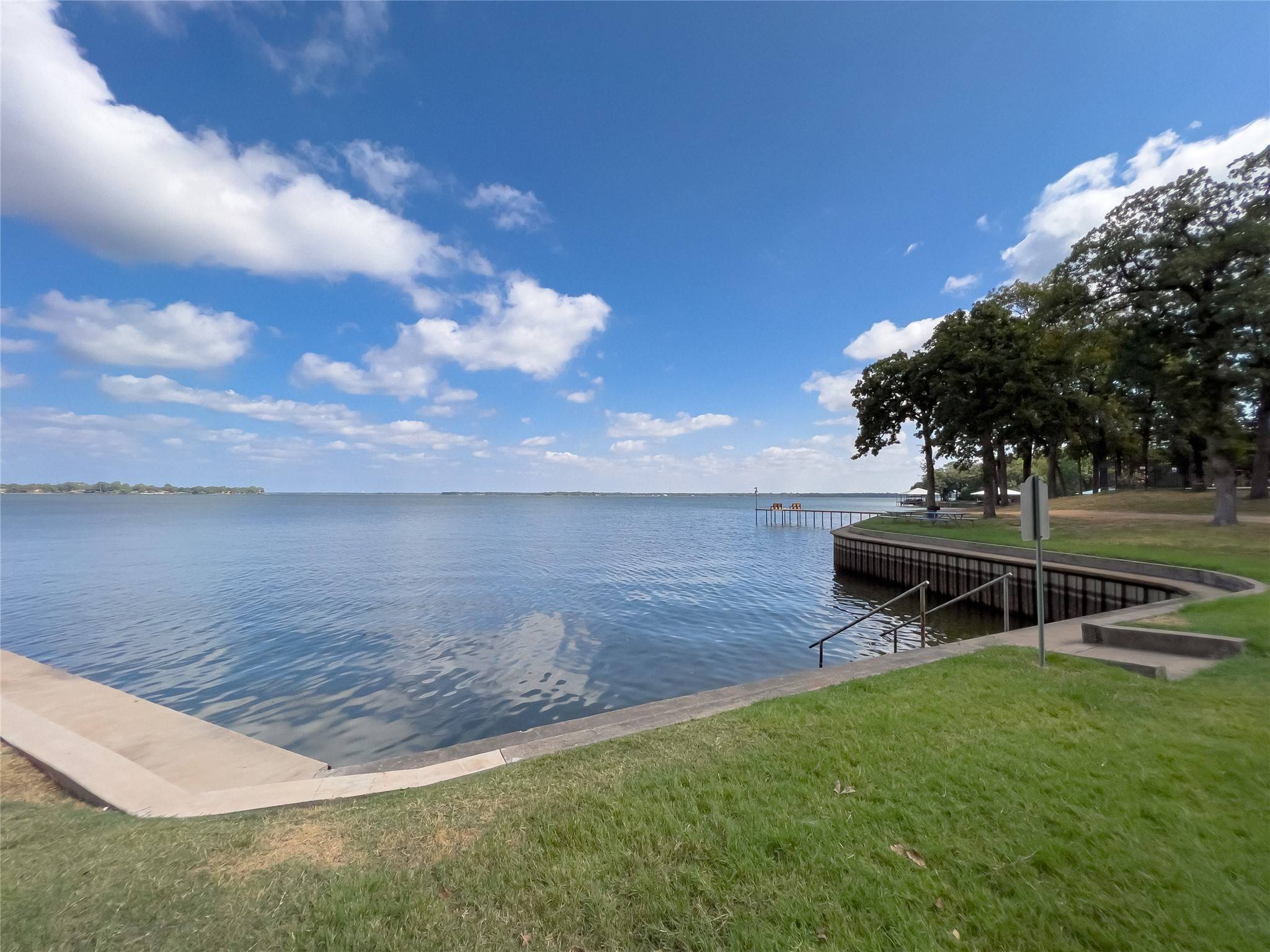 Trinidad, TX 75163,123 Channelview DR