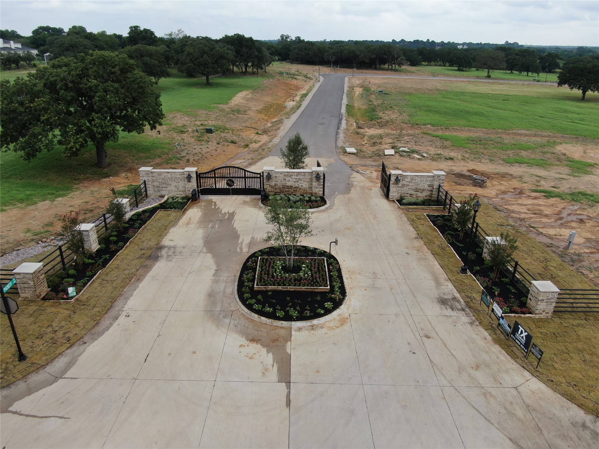Burleson, TX 76028,6608 Retta Oaks DR