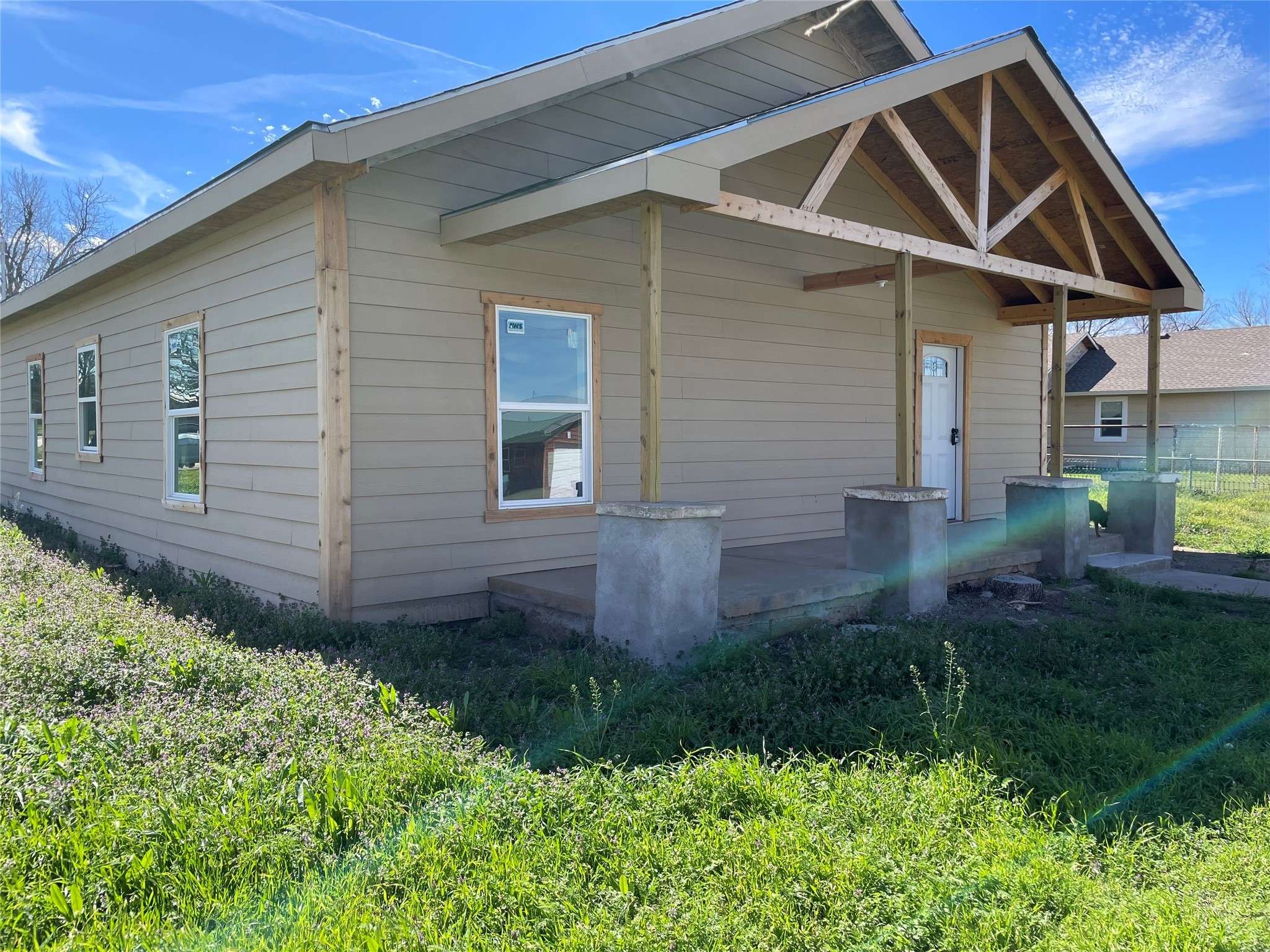 Breckenridge, TX 76424,115 E 1st ST