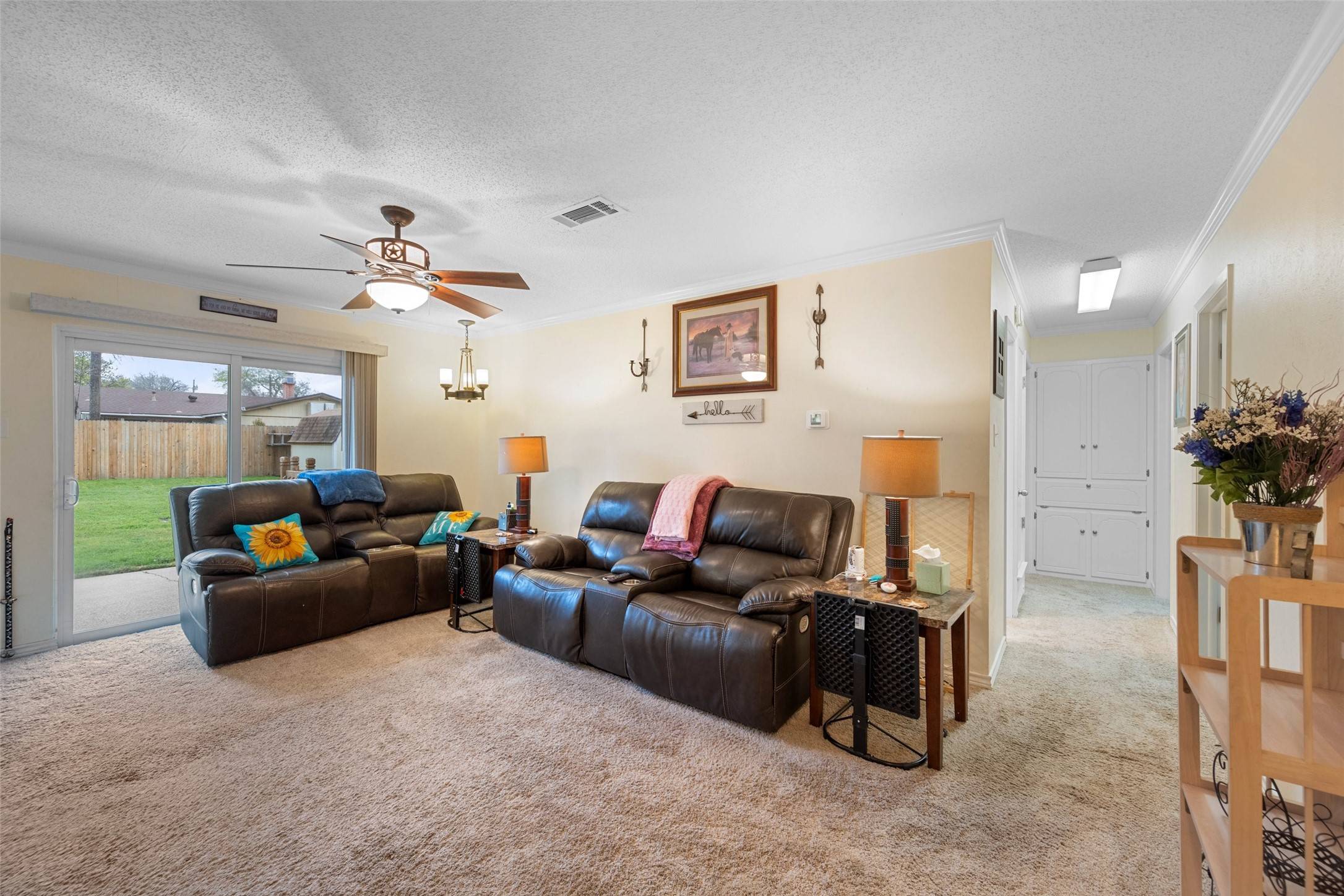 Irving, TX 75060,1904 Robinson ST