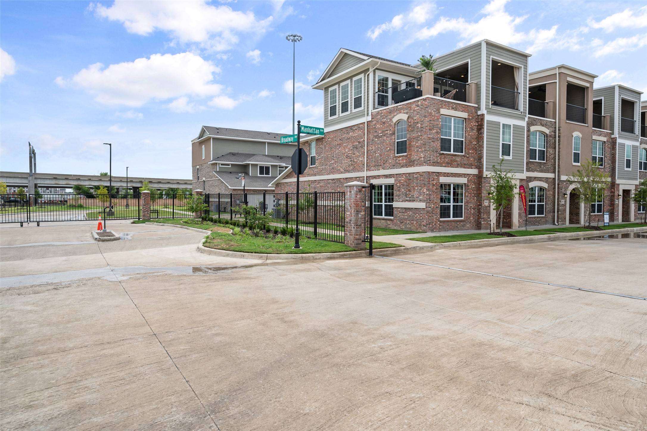 Grand Prairie, TX 75052,3804 Manhattan AVE