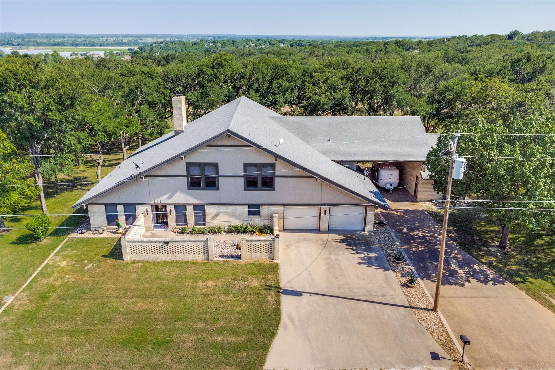 Runaway Bay, TX 76426,313 Lakeview DR