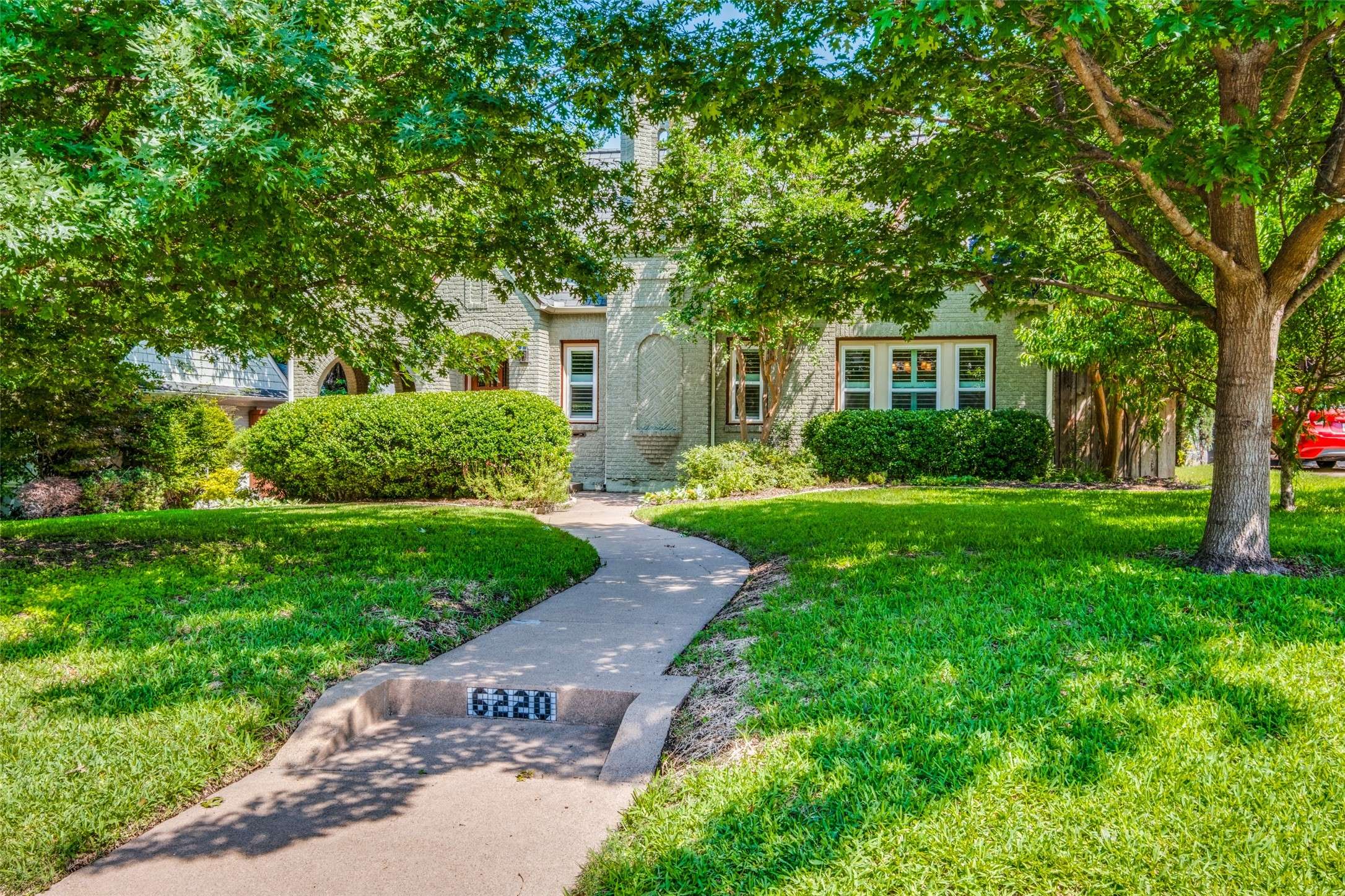 Dallas, TX 75214,6220 Tremont ST