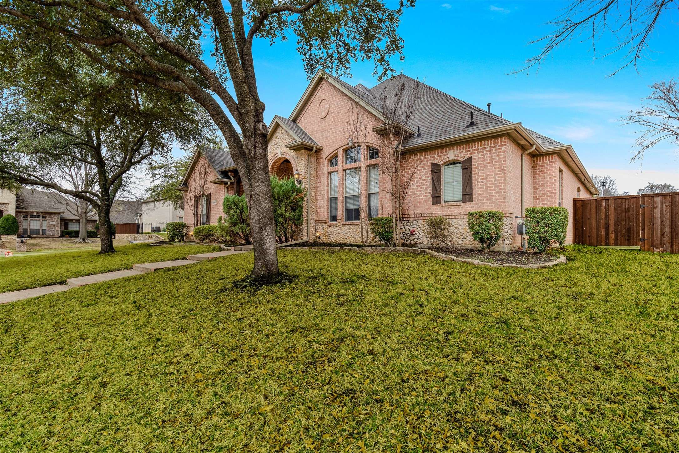 North Richland Hills, TX 76182,8941 Kingston CT