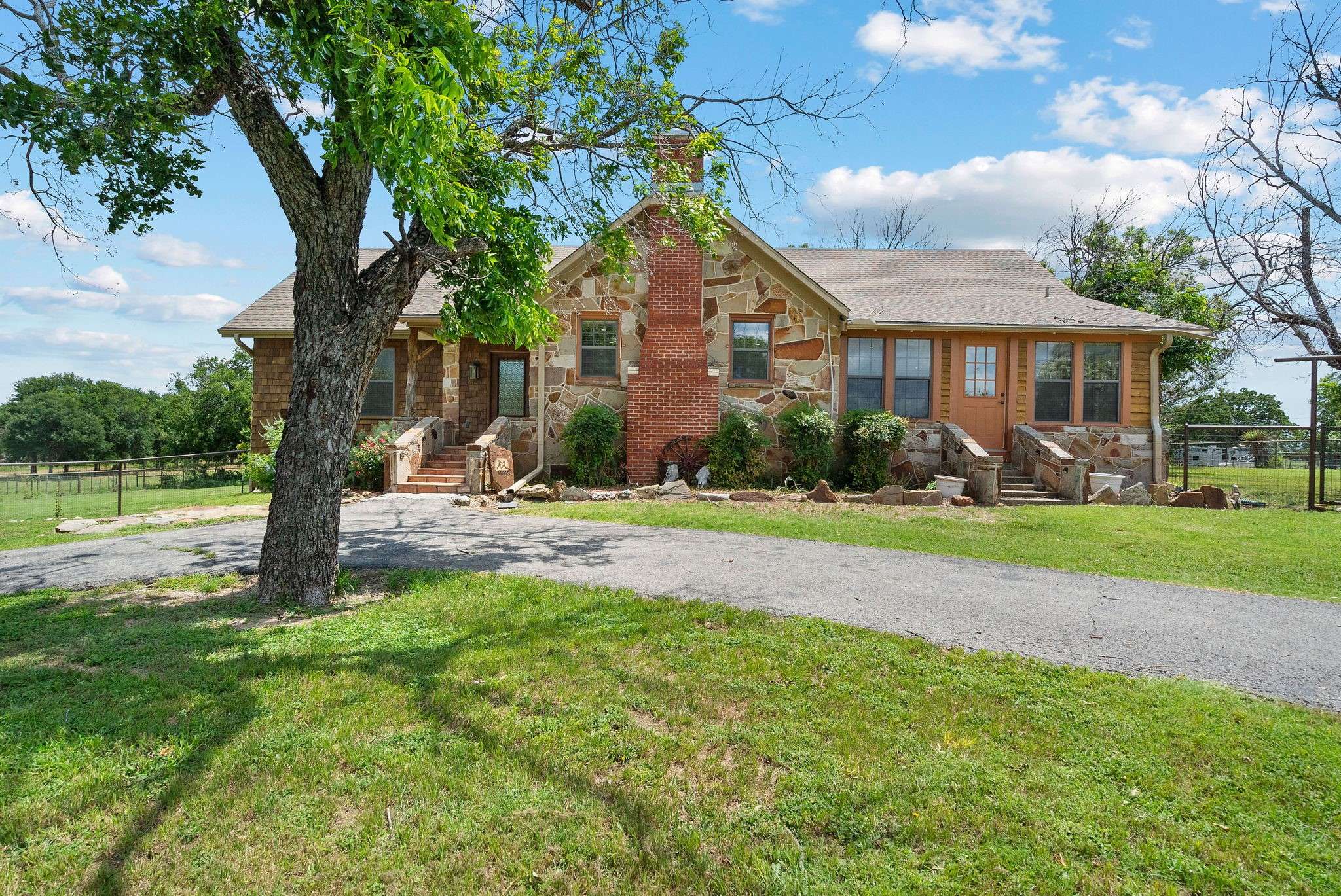 Lipan, TX 76462,249 S Caddo ST