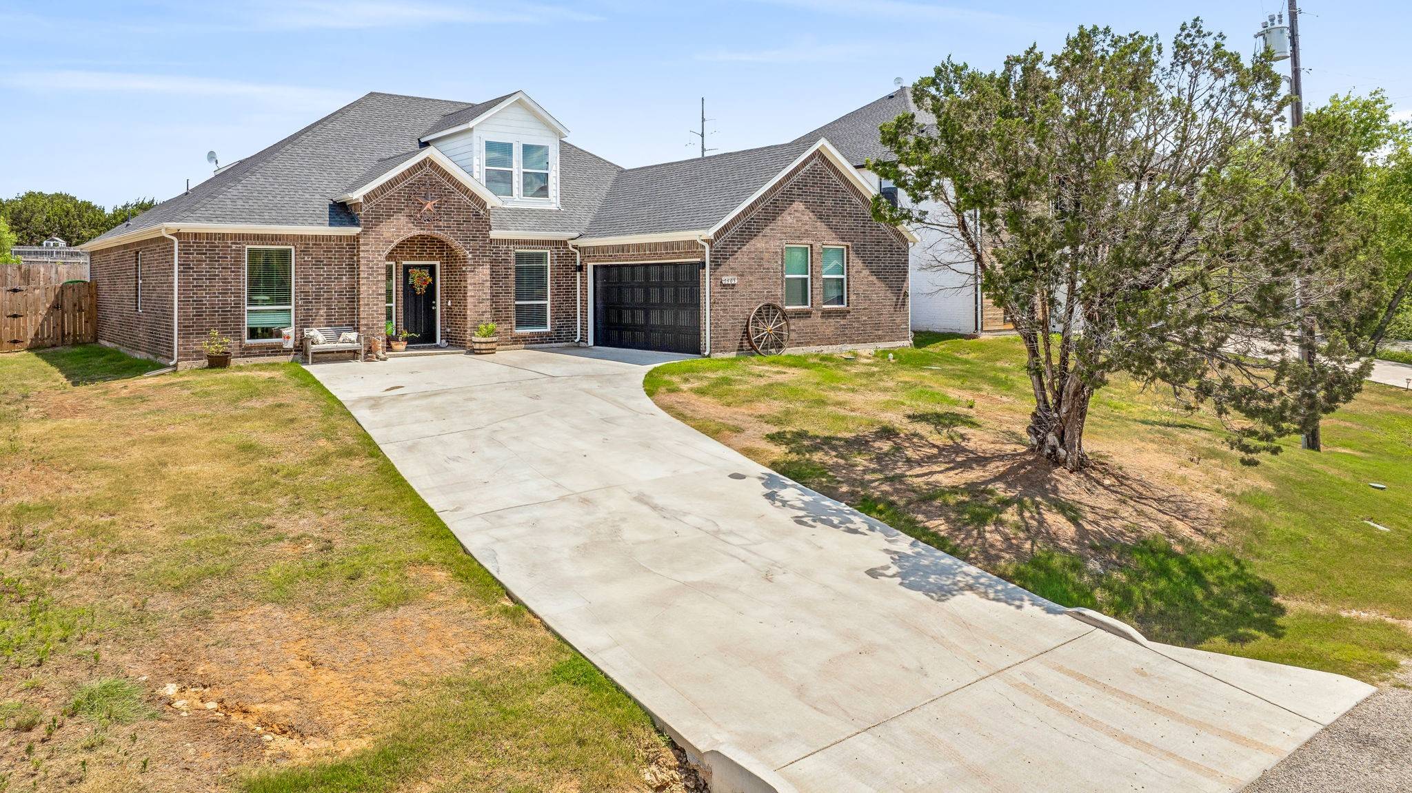 Granbury, TX 76048,2503 Santiago DR