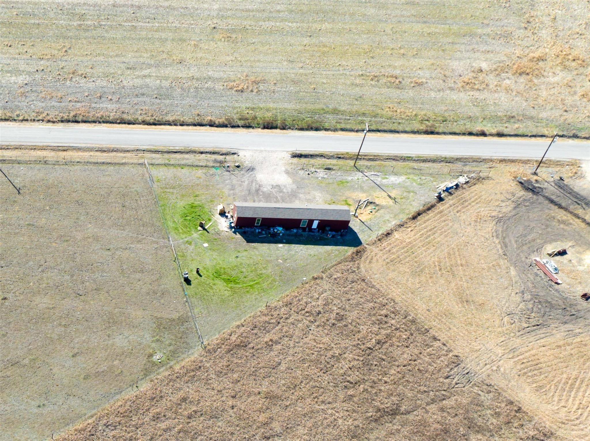 Kaufman, TX 76104,4400 county road 4101 RD
