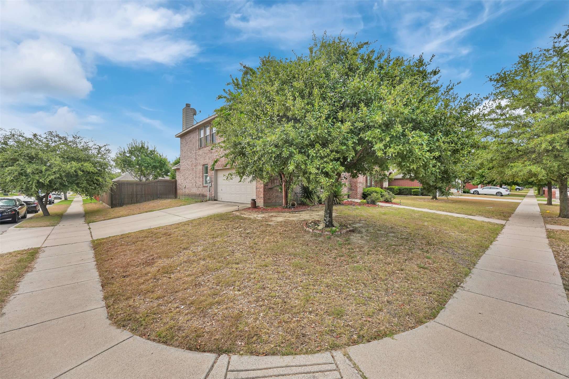 Saginaw, TX 76179,960 Sherry LN