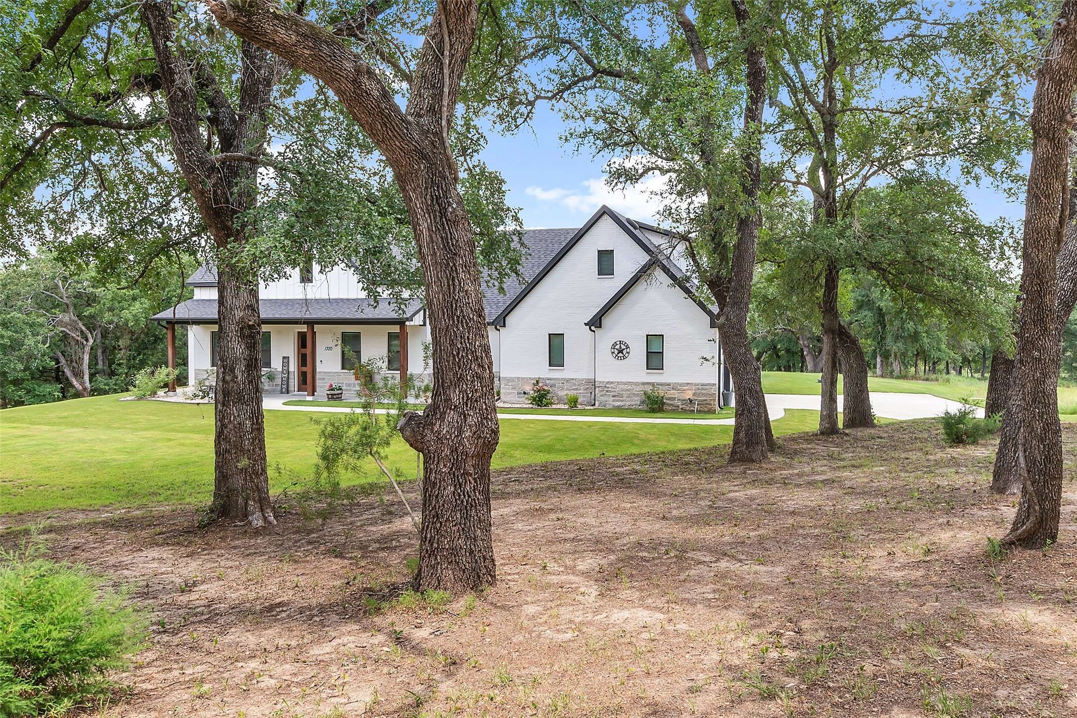 Weatherford, TX 76088,1320 Ellis DR