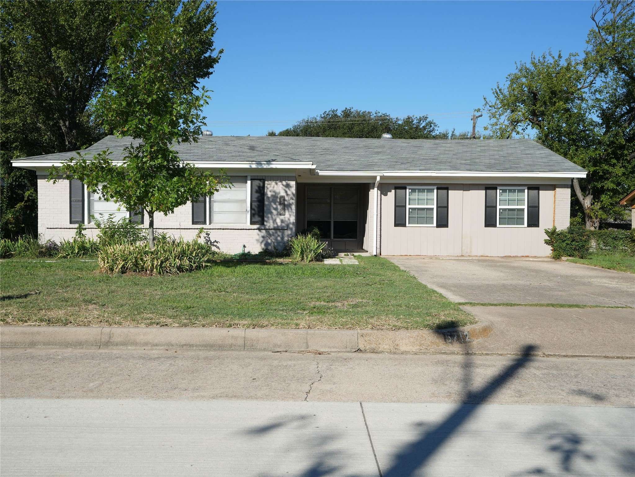 Fort Worth, TX 76132,5712 Wentworth ST