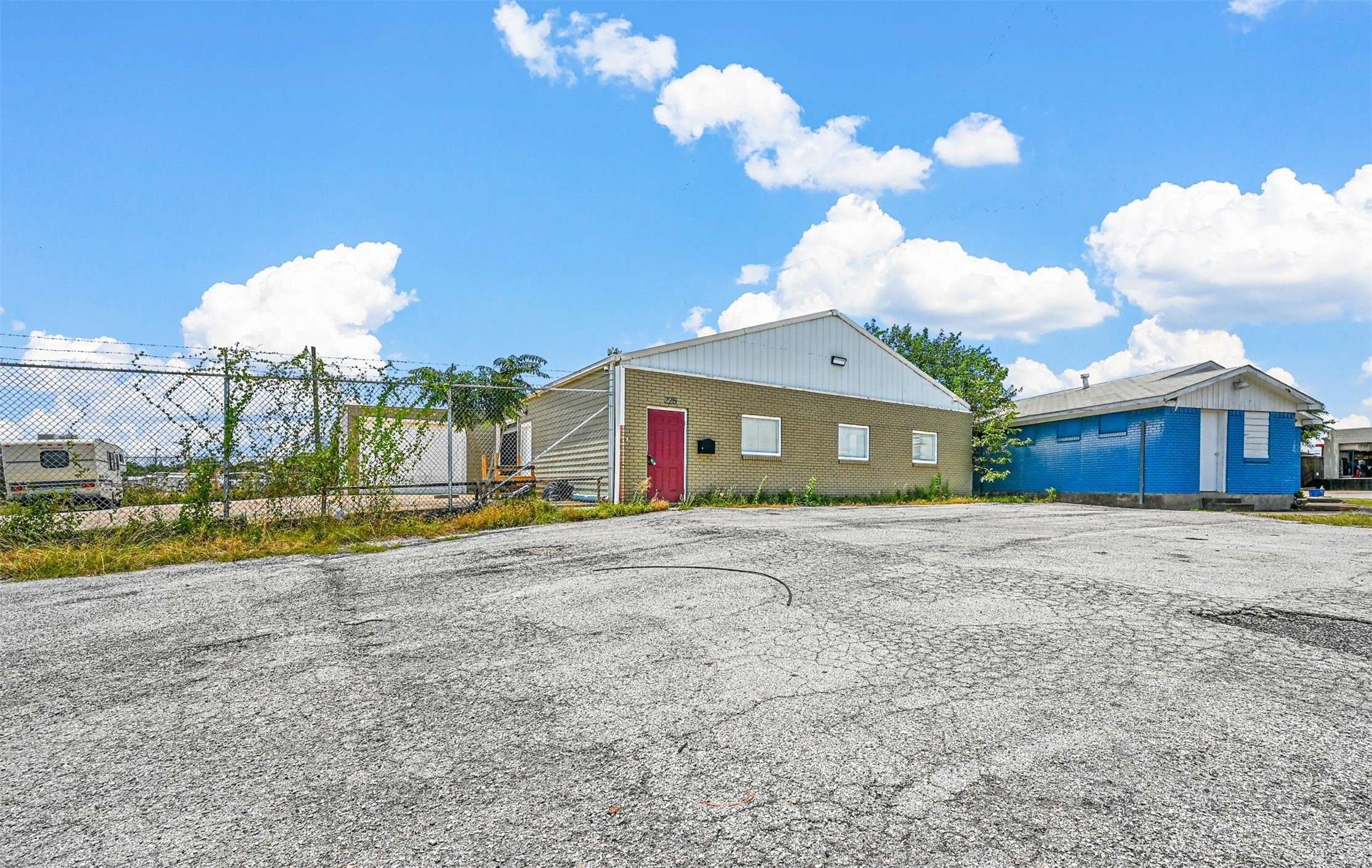 Garland, TX 75040,225 Commercial ST