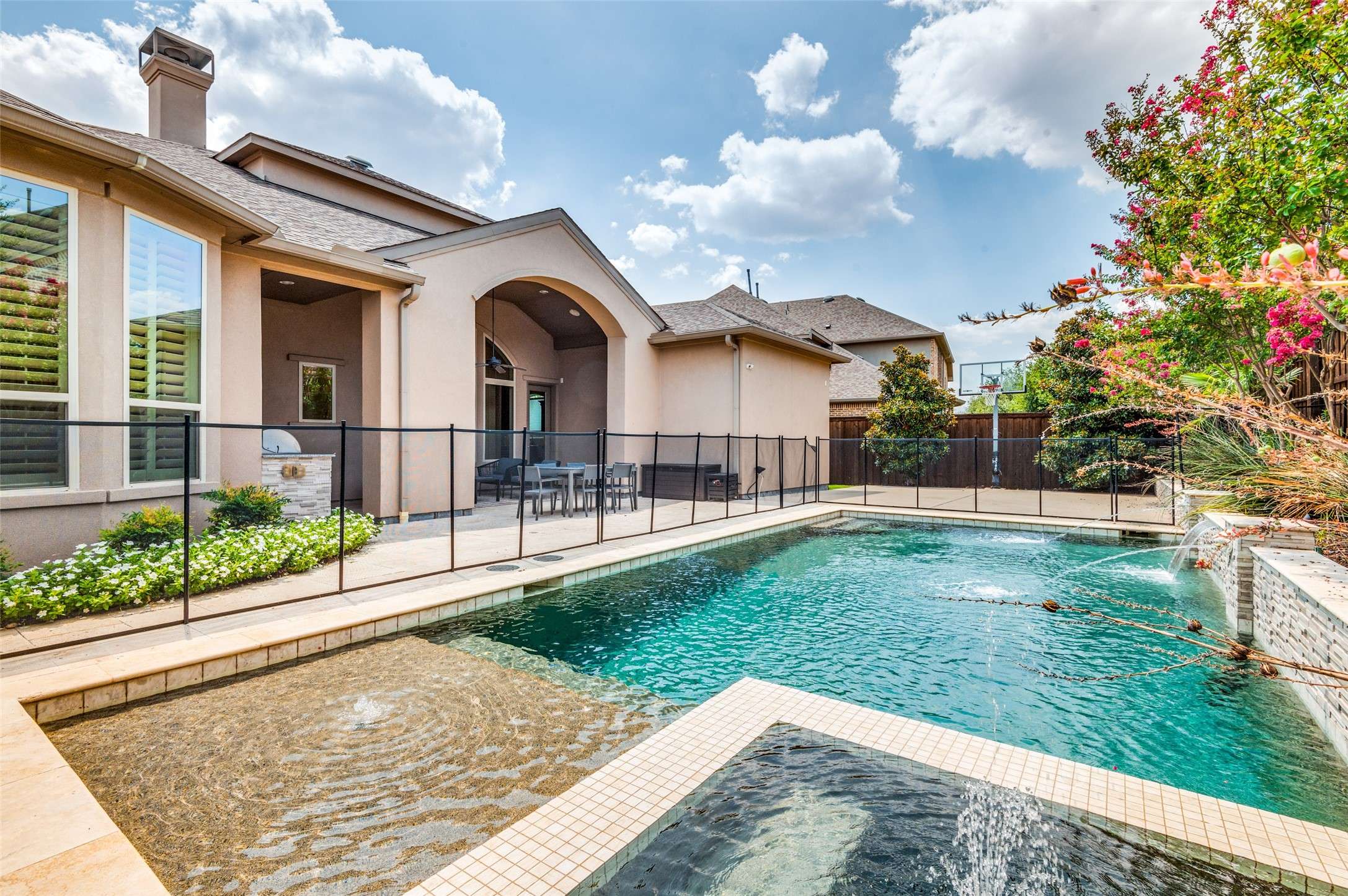 Irving, TX 75039,643 Fountainview DR