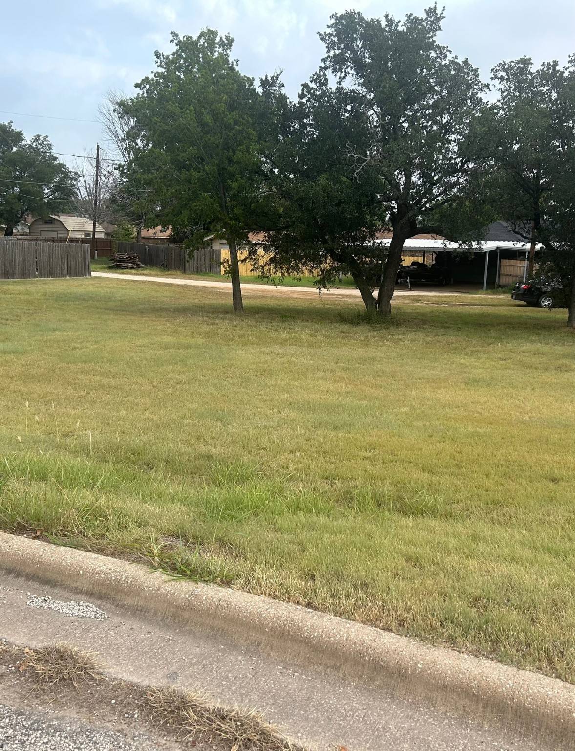 Graham, TX 76450,1510 Thomas LN