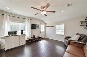 Forney, TX 75126,402 E Buffalo ST