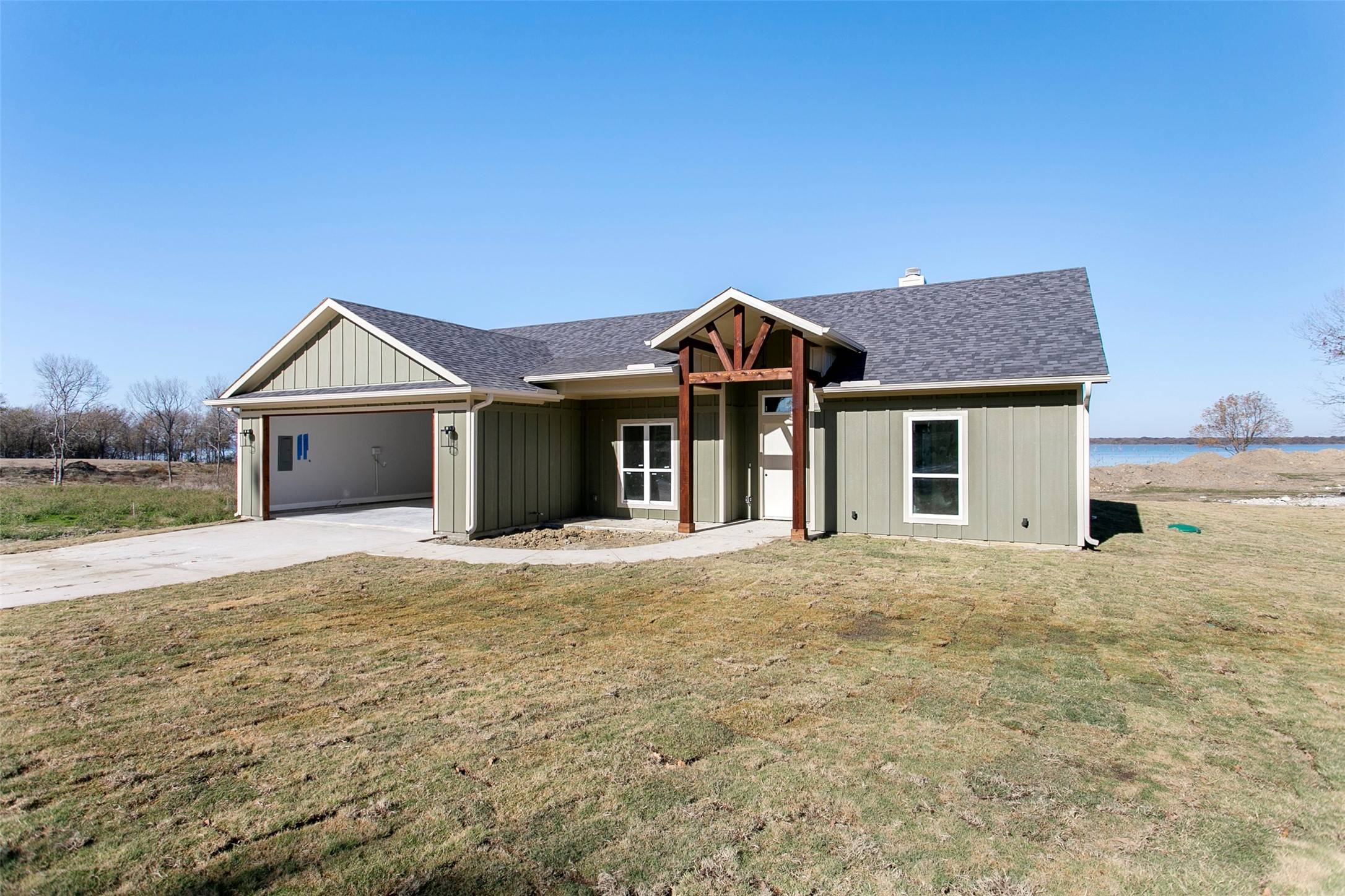 West Tawakoni, TX 75474,305 Caro DR