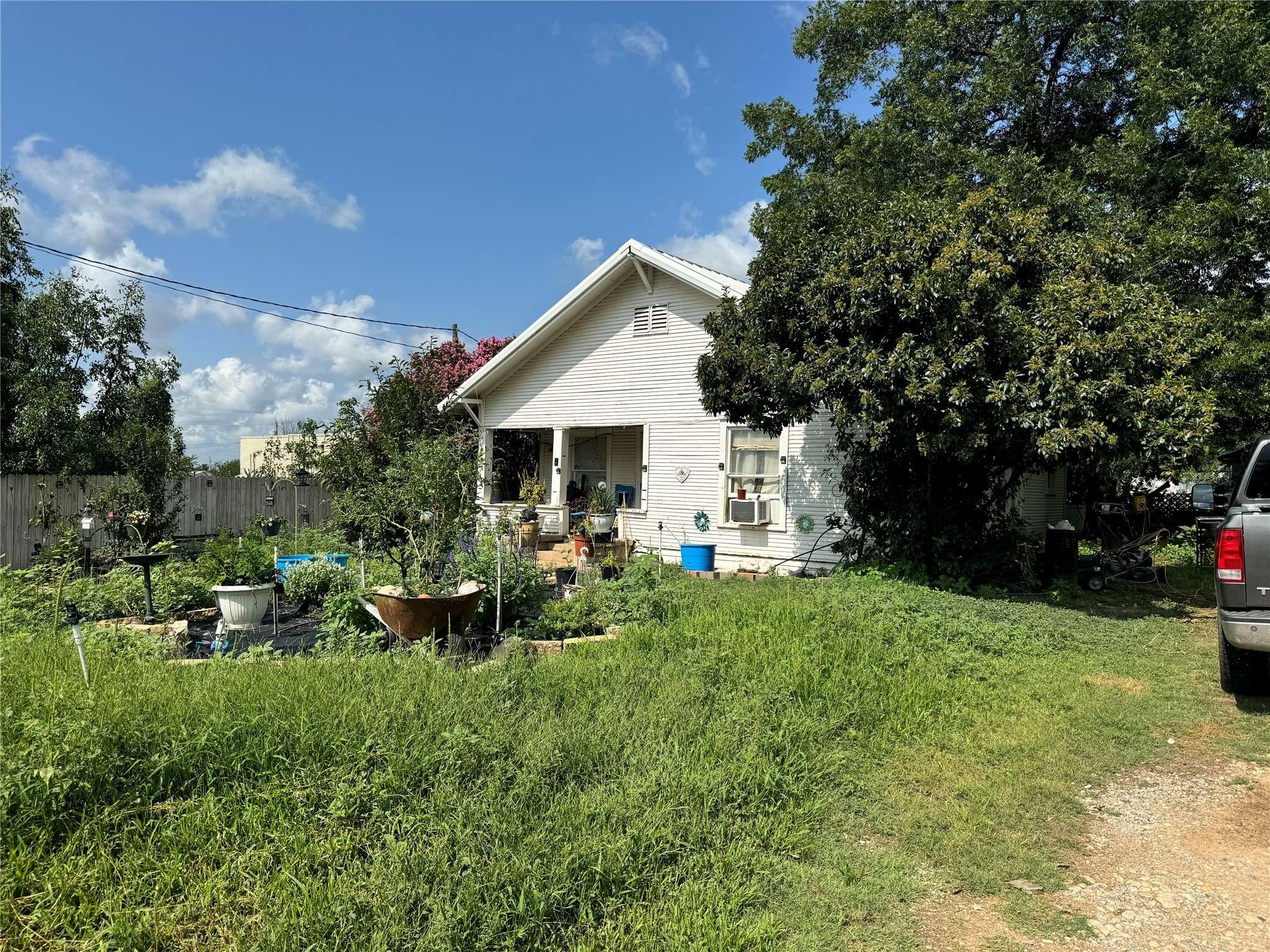 Santa Anna, TX 76878,205 N 5th ST