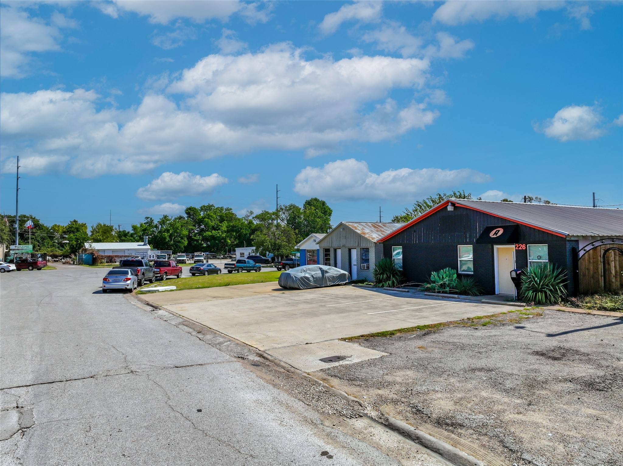 Garland, TX 75040,226 Garvon ST