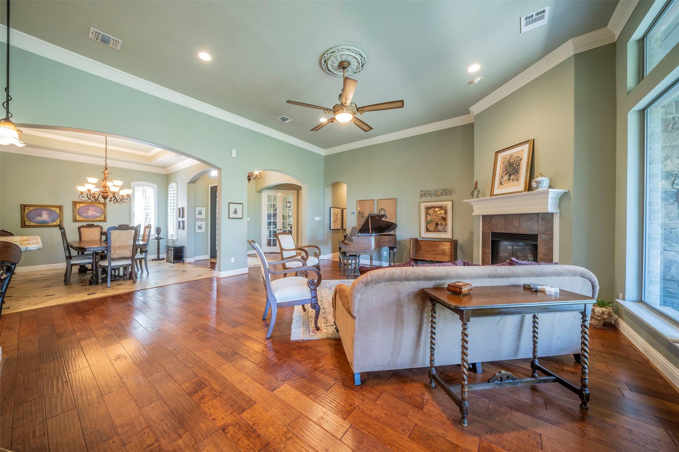 North Richland Hills, TX 76182,6825 Nob Hill DR