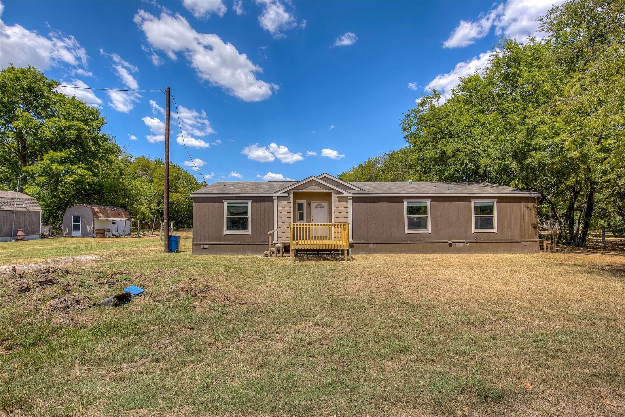 Cumby, TX 75433,103 E Tarrant ST