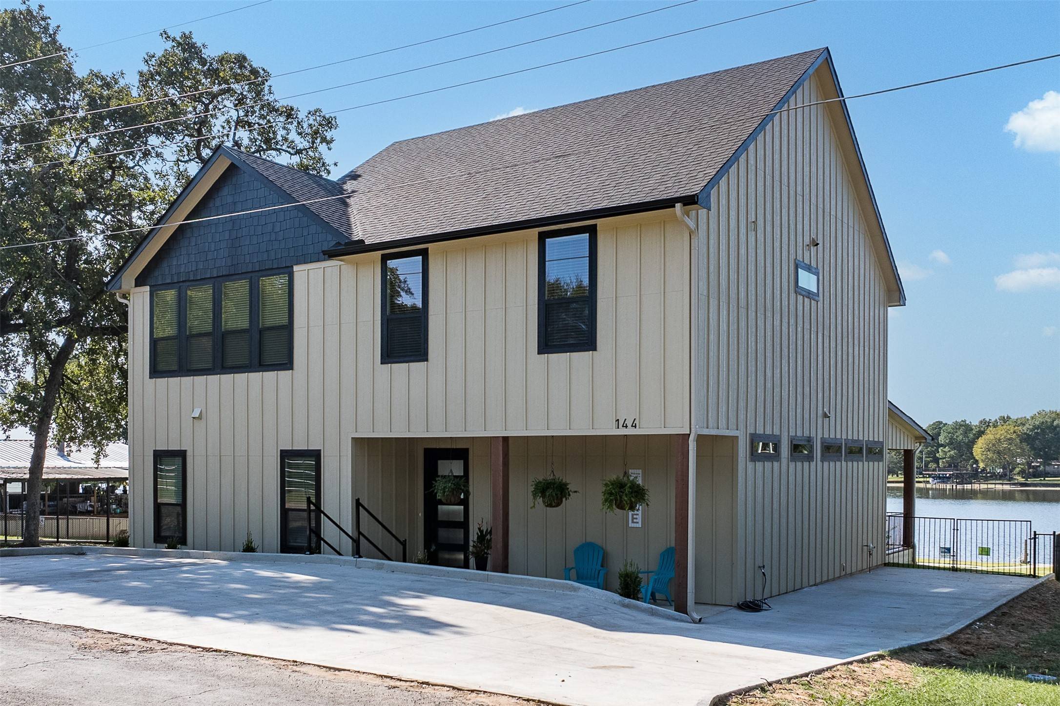 Mabank, TX 75156,144 Oak Hills DR