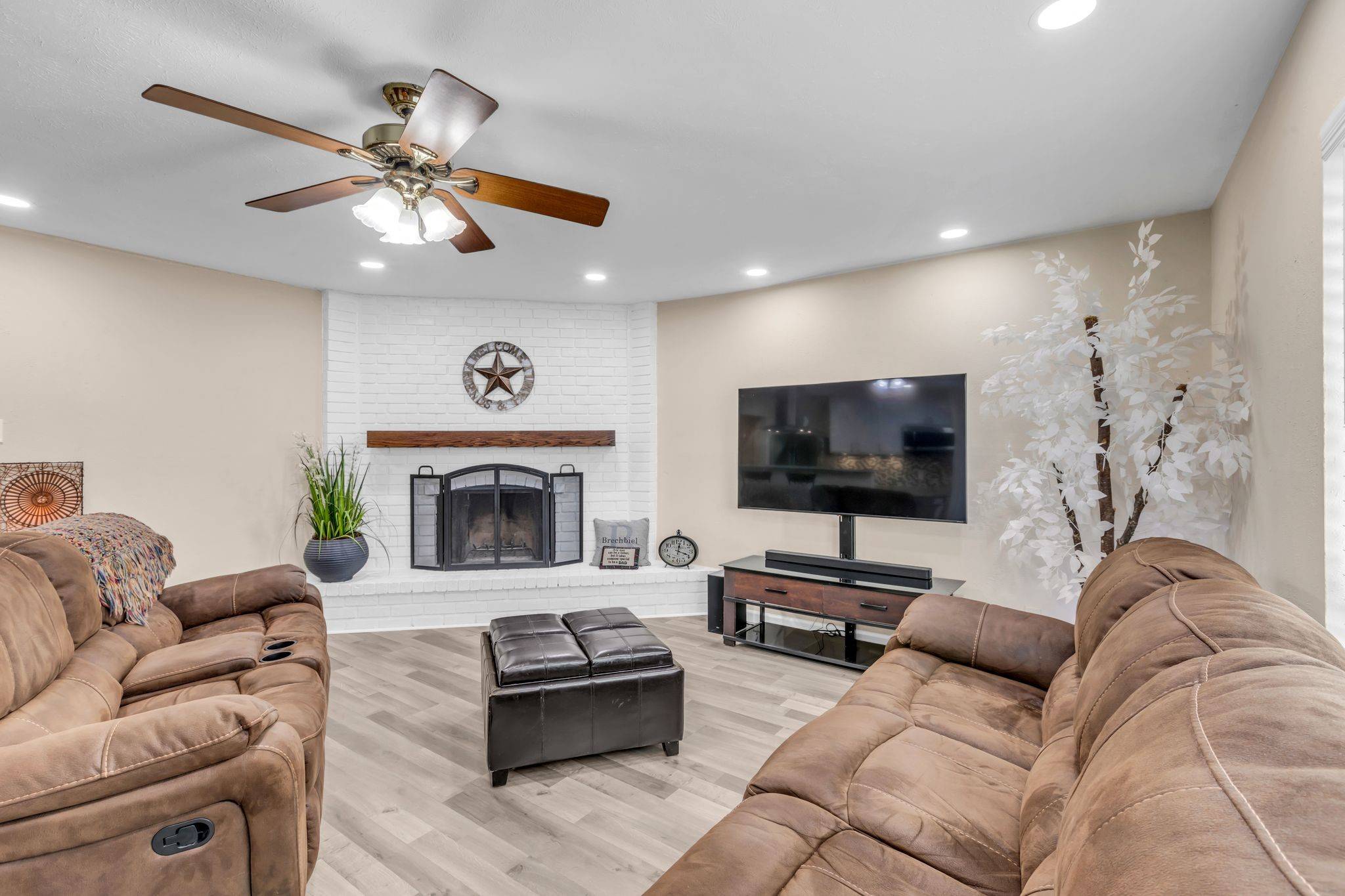 Rowlett, TX 75089,5617 Oak LN