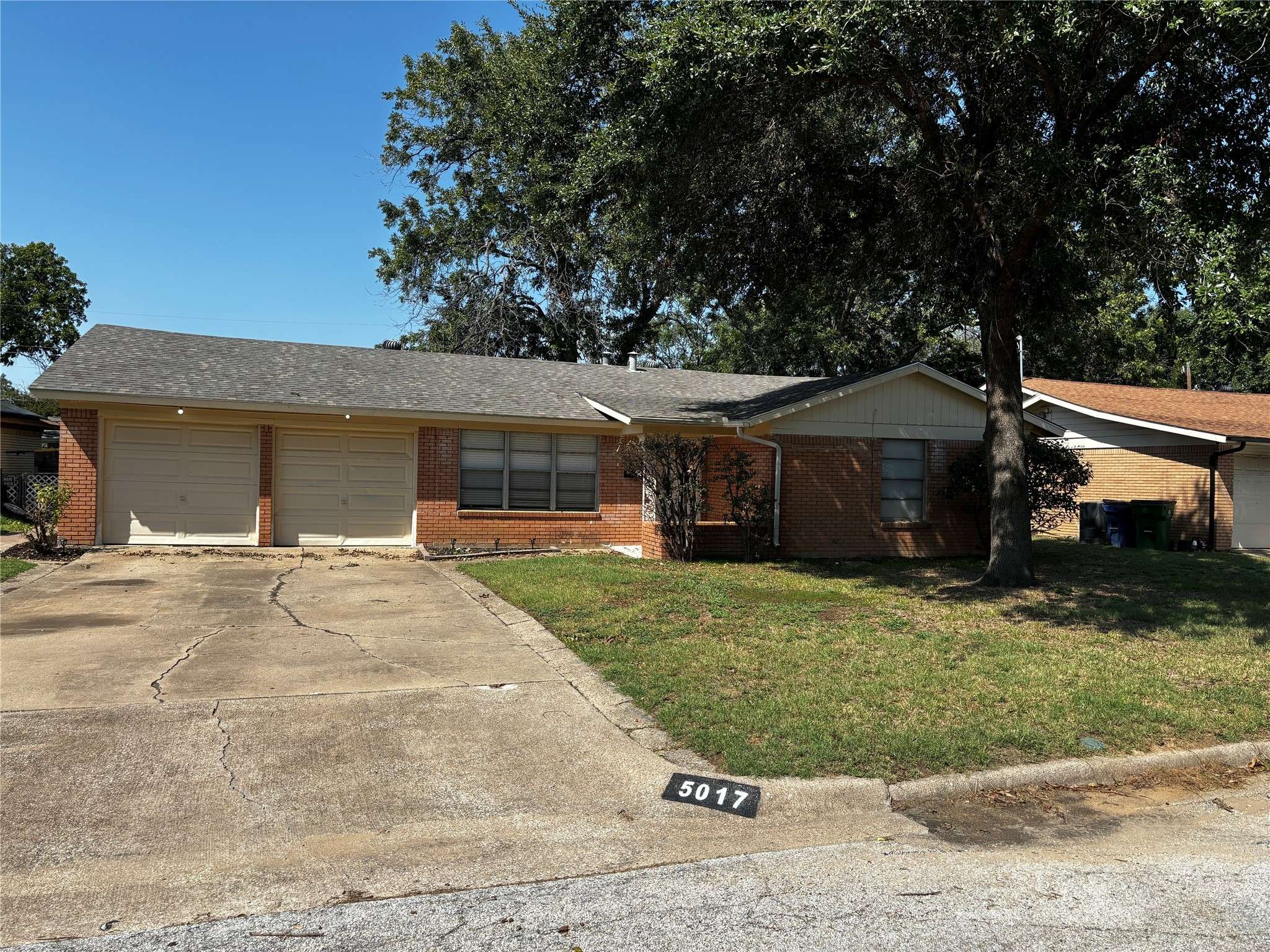 Haltom City, TX 76117,5017 Sabelle LN