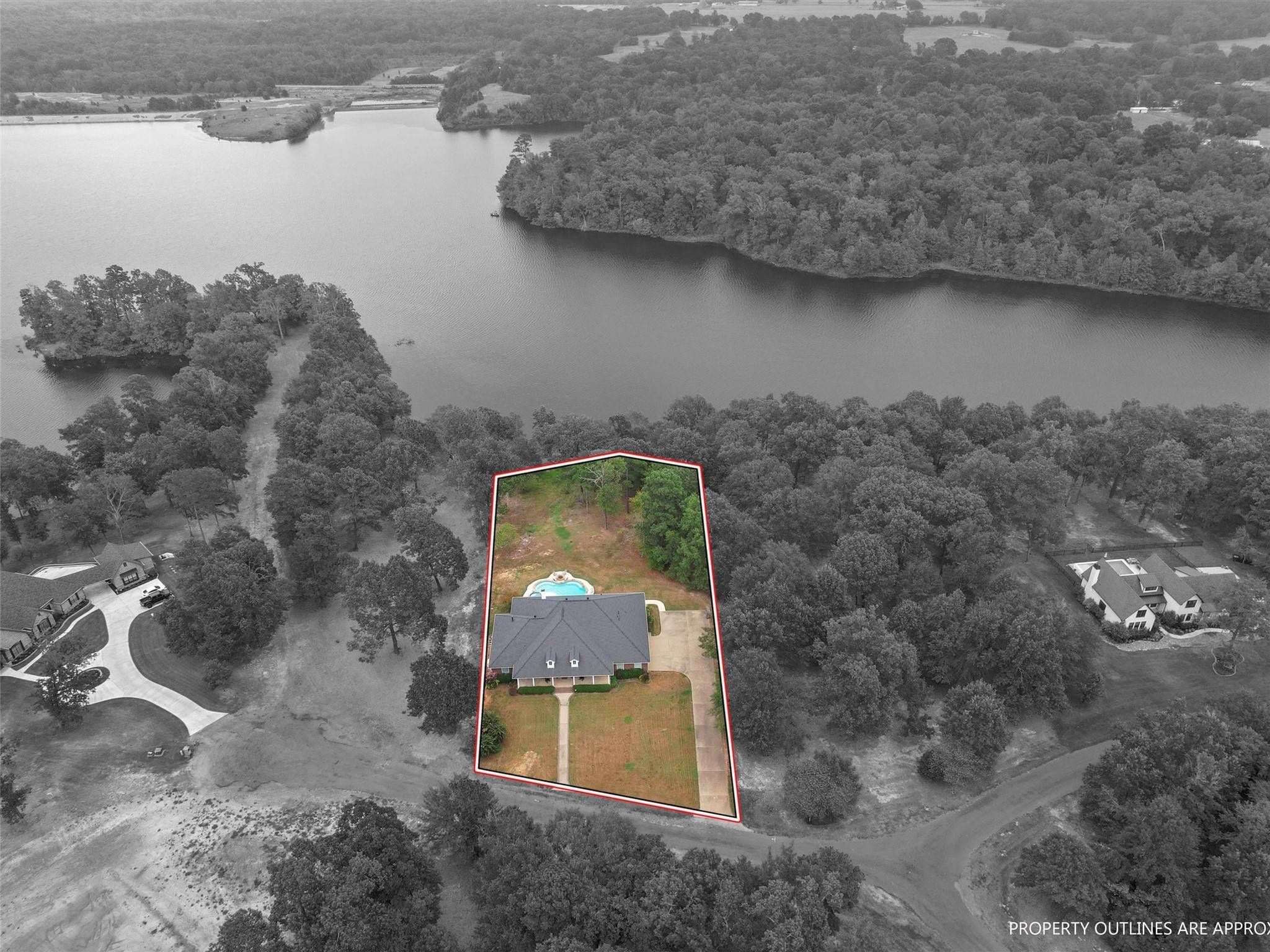 Gilmer, TX 75644,924 John Dean RD
