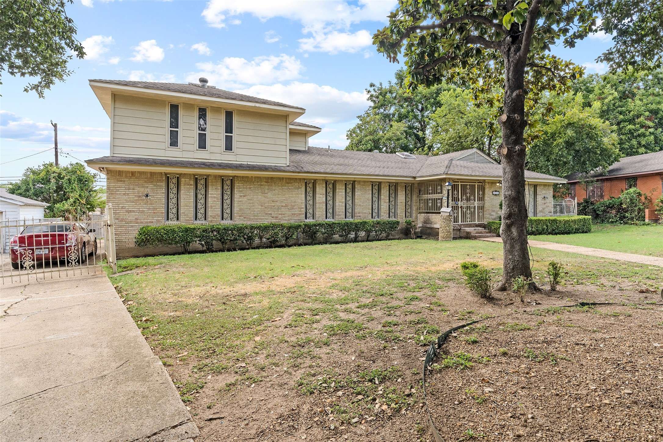 Dallas, TX 75216,2416 Millermore ST