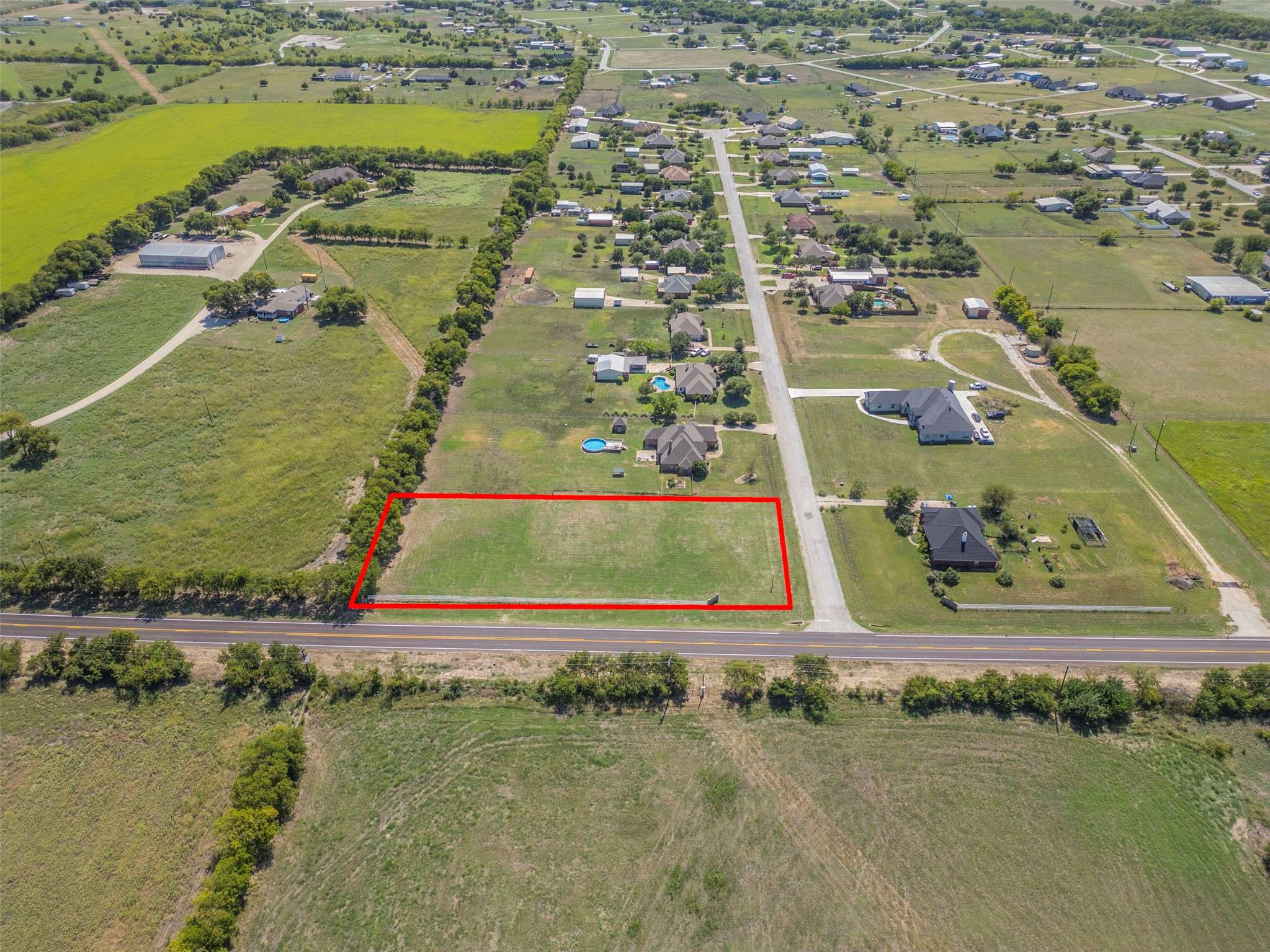 Rhome, TX 76078,111 Saddlebrook CT